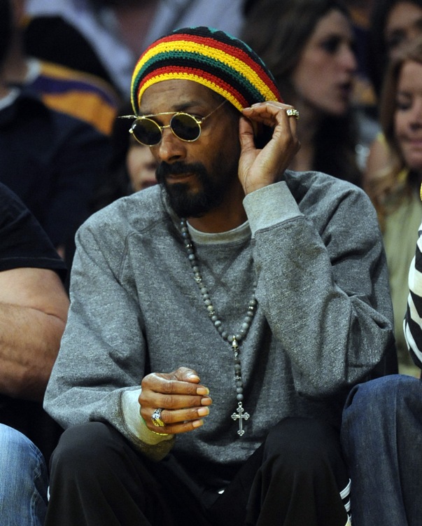 Snoop Dogg a anunțat că renunță la fumat: „După multe discuții cu familia mea”