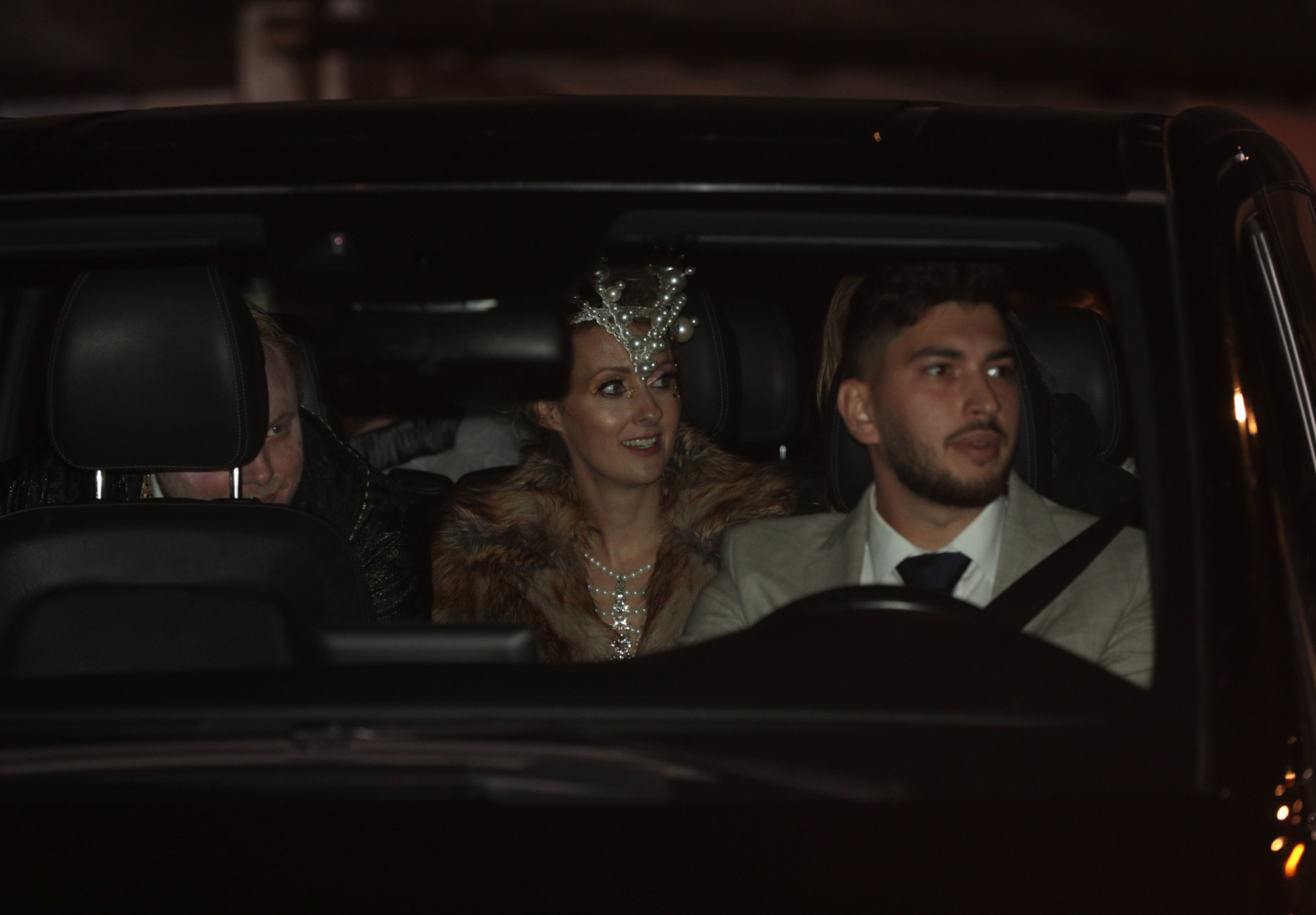 Cum s-au costumat invitații de la petrecerea miliardarilor de Halloween de la Castelul Bran. Cine a jucat rolul contelui Dracula