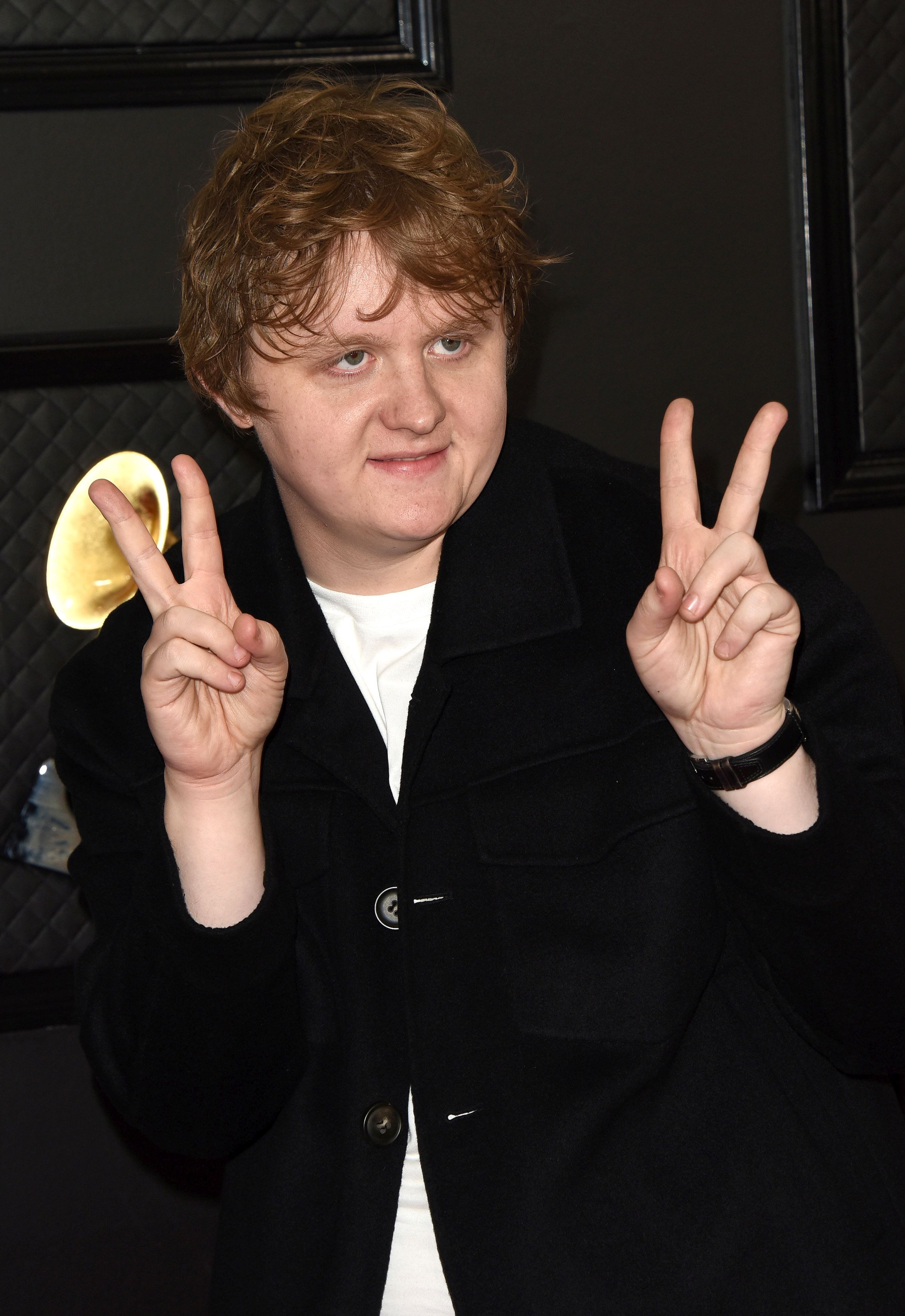 Lewis Capaldi vine la UNTOLD 2026. Totul despre artistul britanic cu miliarde de vizualizări pe YouTube