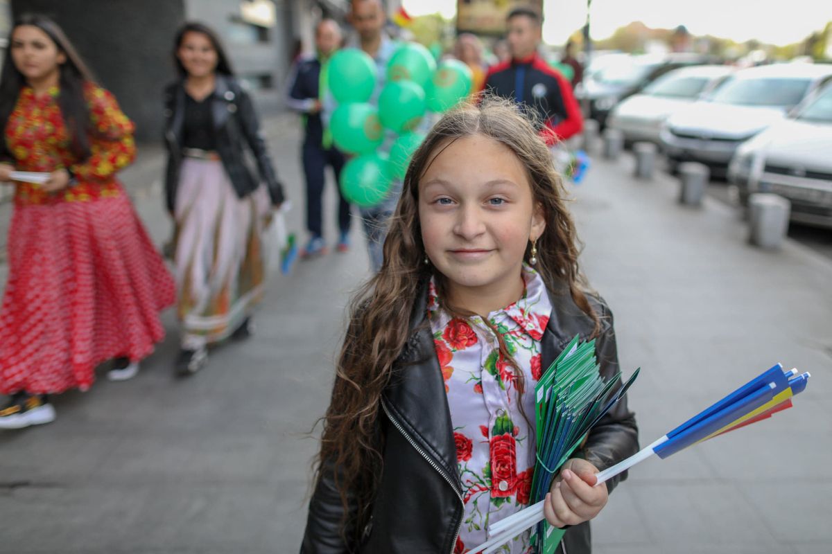 FOTO | Ziua Romilor marcată în acest weekend în București printr-un marș pentru combaterea rasismului și ateliere meșteșugărești