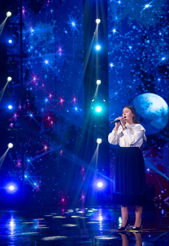Ana Nuță a primit Golden Buzz la „Românii au talent”, sezonul 14. După ce și-a pierdut tatăl, tânăra a început să cânte în corul bisericii