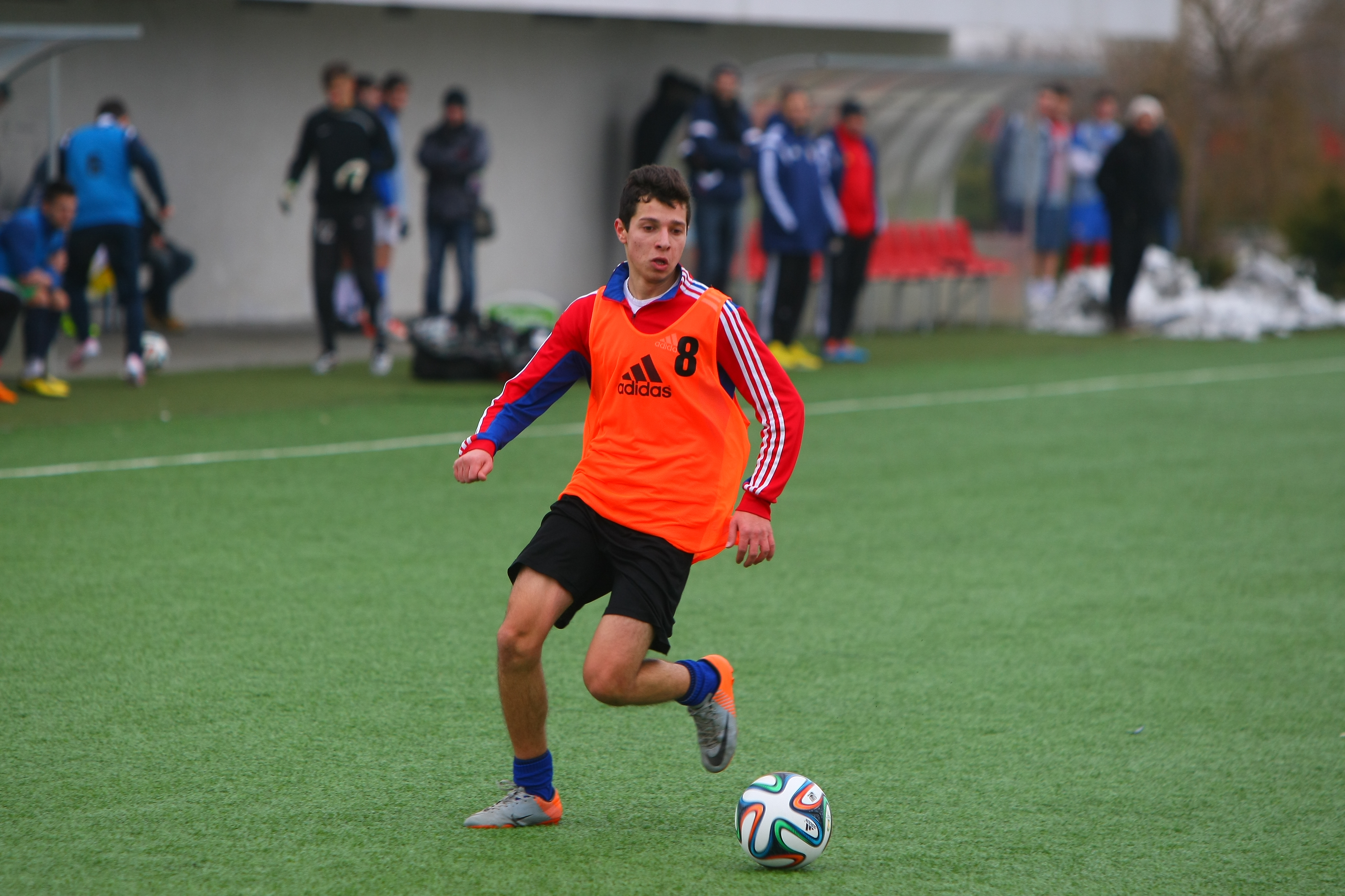 Doi puști palestineni au fugit din Gaza ca să joace fotbal în România