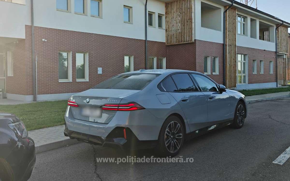 Un șofer român, care conducea un BMW de 62.000 de euro, a rămas fără mașină, în Valea lui Mihai