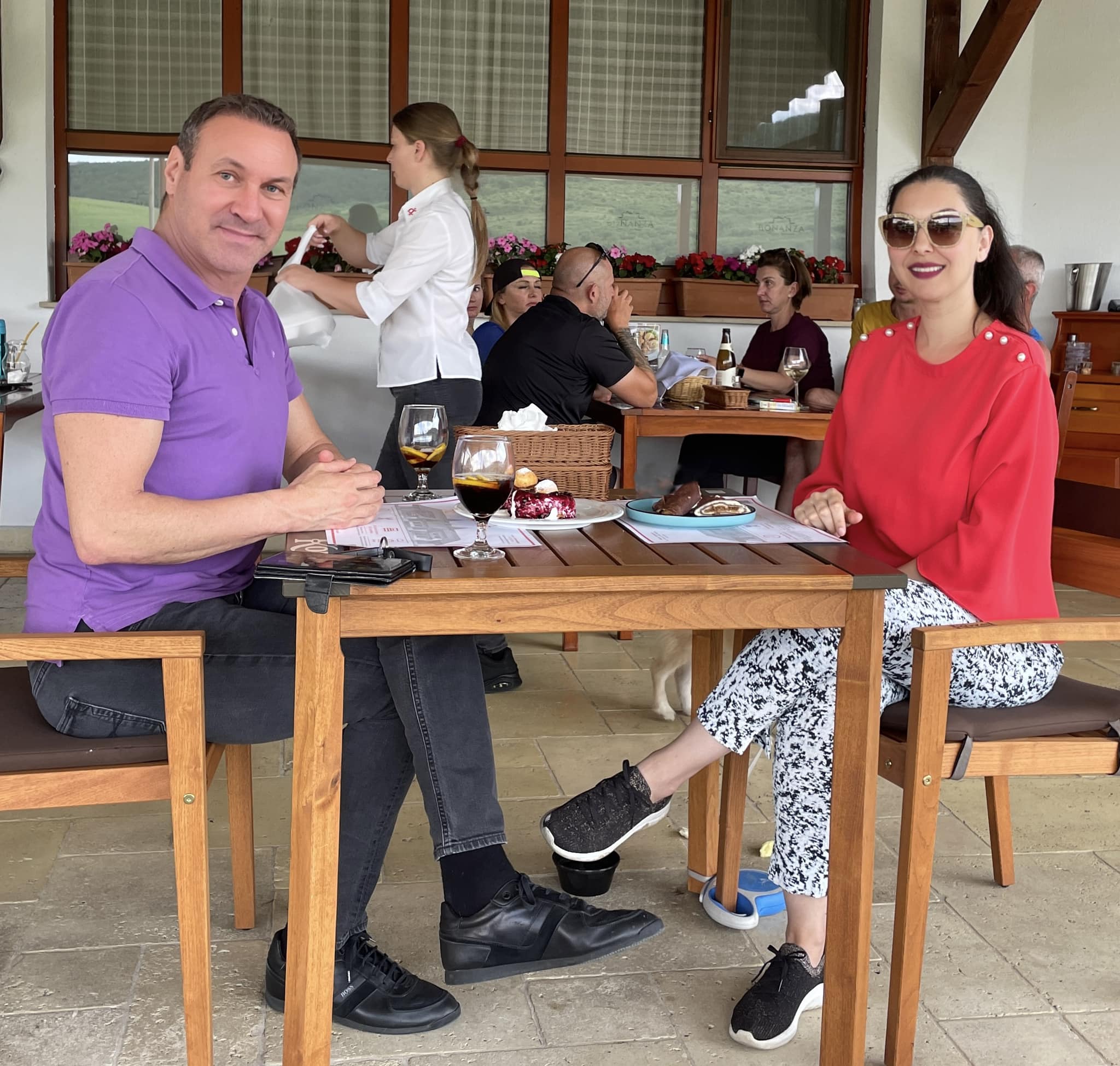 Cum se înțelege Medana cu mama lui Alin Oprea și ce spune artistul despre pierderea tatălui său. „Regret profund că nu au reușit să se cunoască direct”
