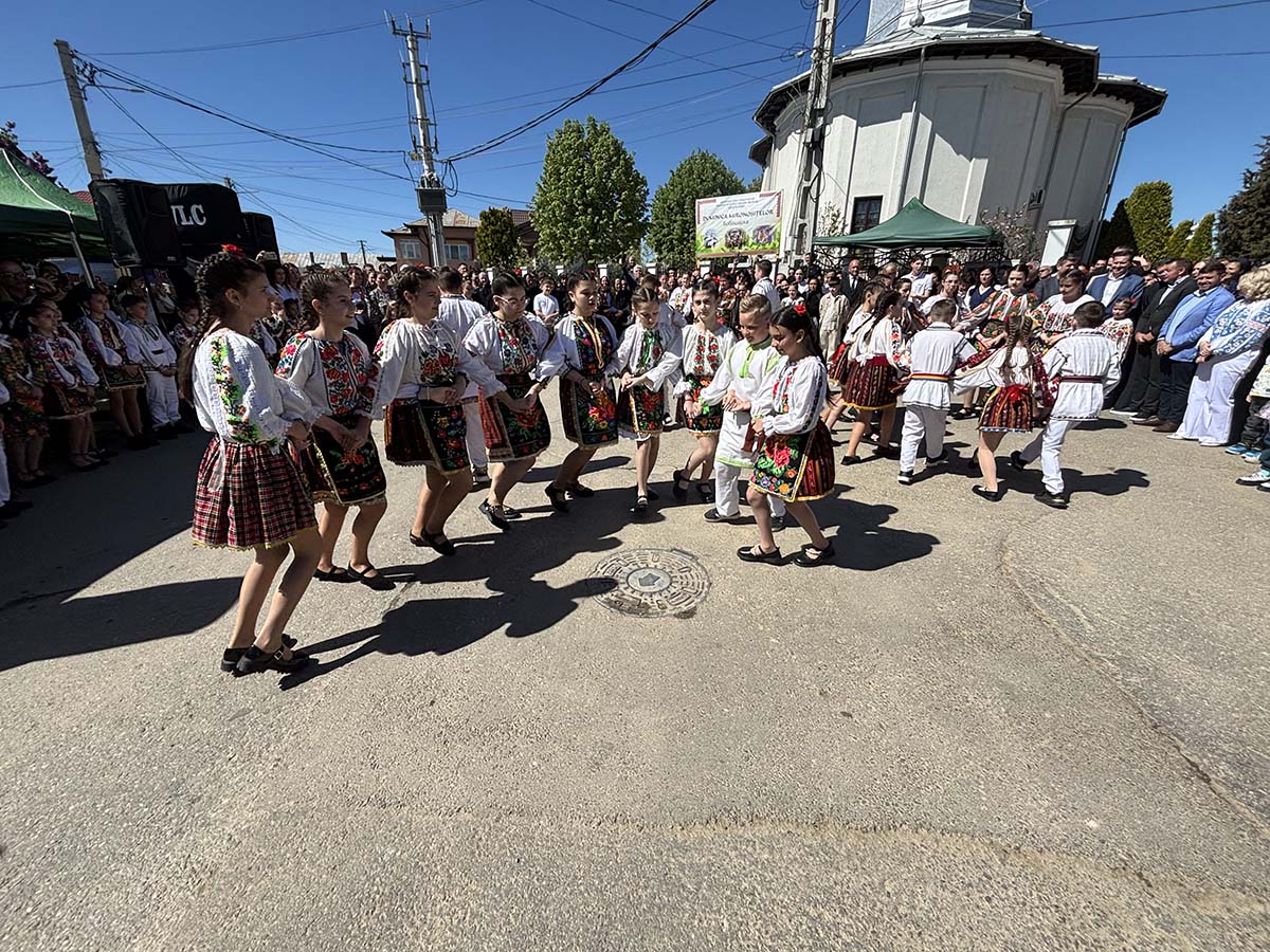 Boboșarca, Duminica Mironosițelor, în satul bulgarilor din Băleni Sârbi: „Doamne Dumnezeule! Ne bucurăm de El în salata, în varza și Învierea pe care ni le dă!”