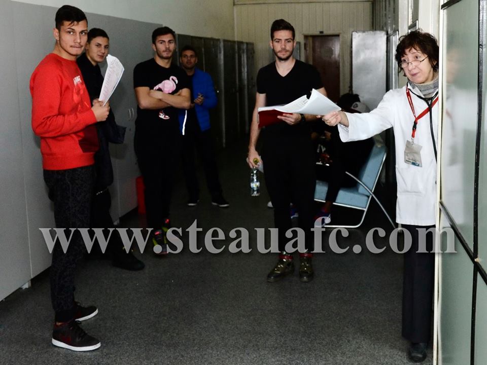 Steliștii au făcut azi vizita medicală. ^Cinci străini și doi români, puși pe liber. Lotul și programul campioanei / GALERIE FOTO & VIDEO