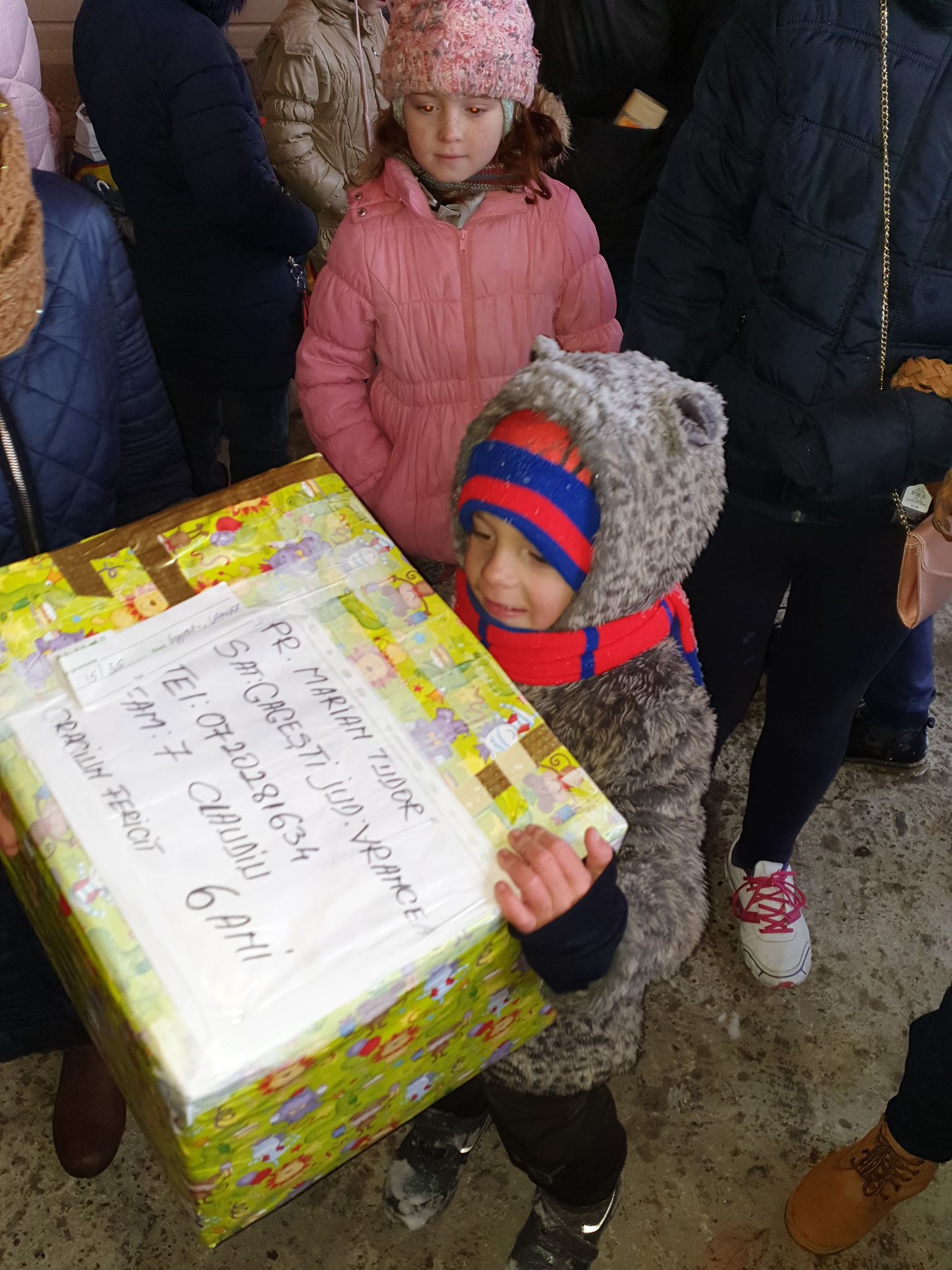 REPORTAJ/ Povestea impresionantă a preotului căruia copiii îi spun “tati” | FOTO&VIDEO