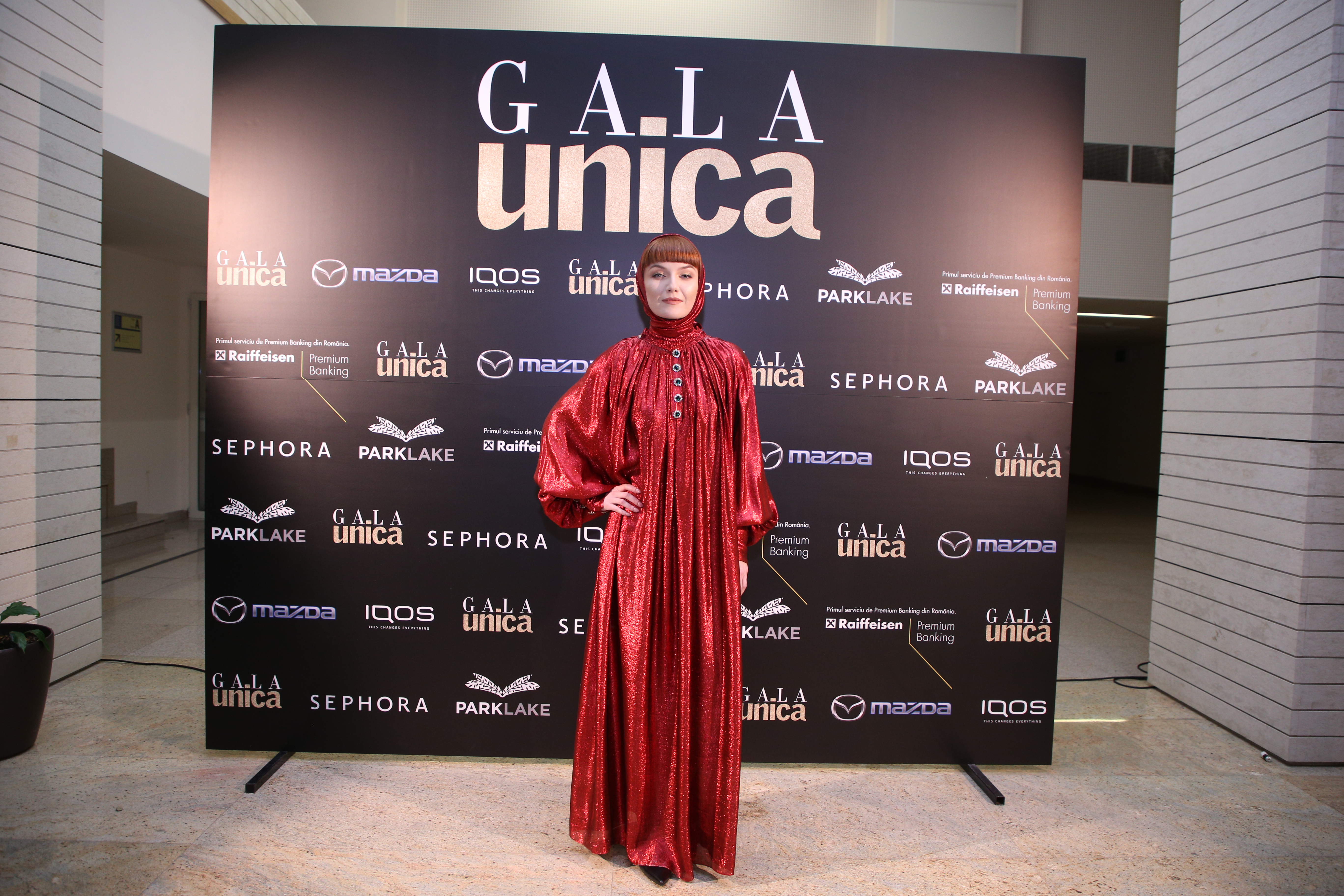 FOTO EXCLUSIV/ Gala Unica 2017. Vedetele au reinterpretat dress-code-ul. Au optat pentru o ținută „all red”