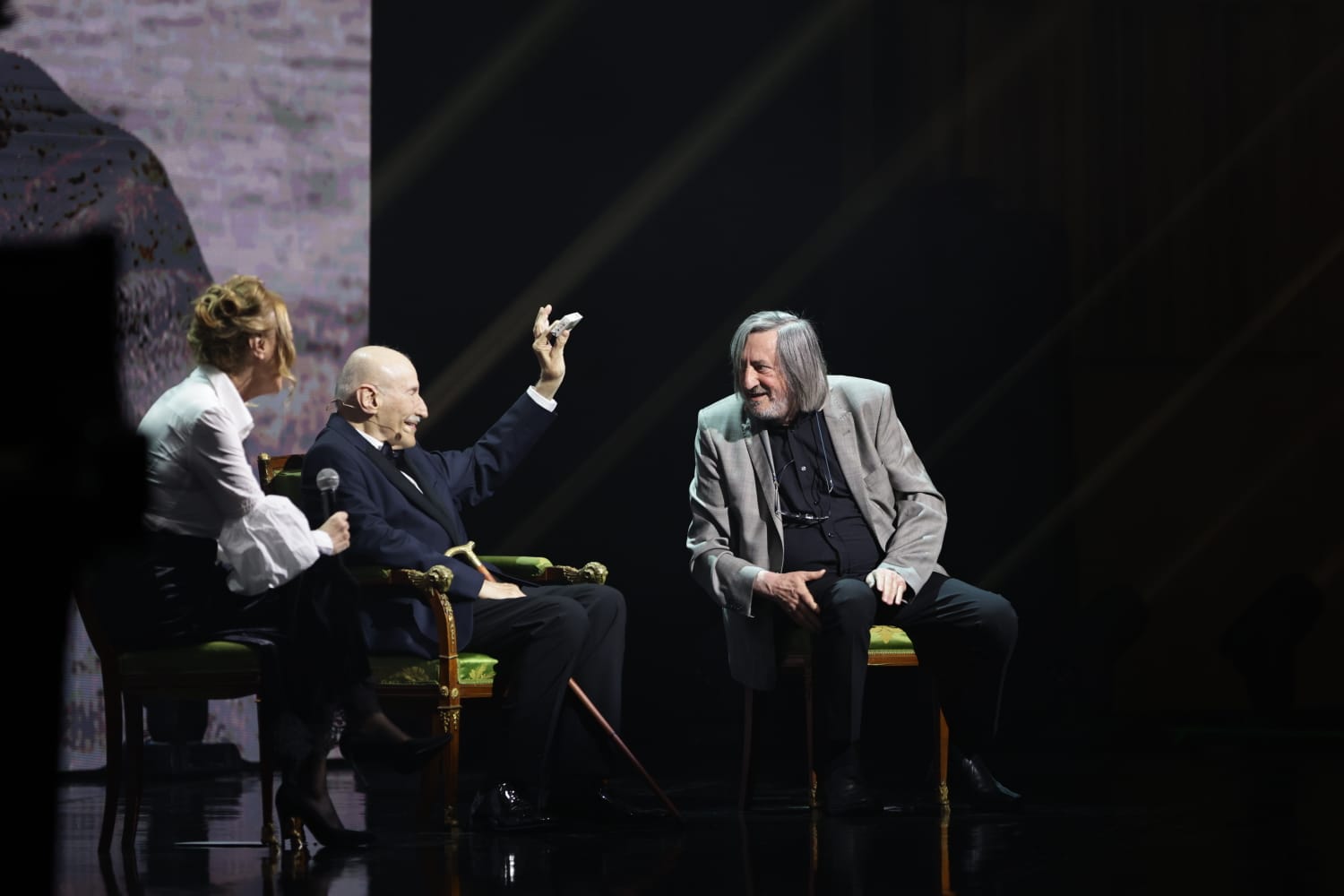 Marele actor Victor Rebengiuc, celebrat la Sala Palatului într-o seară de gală memorabilă- „Dincolo de sublim”