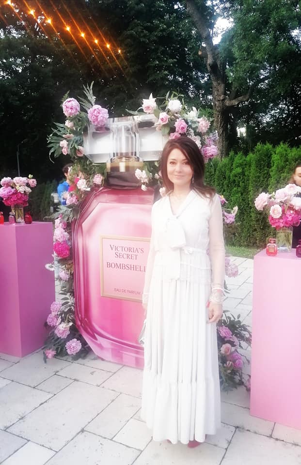 Cum a fost cerută în căsătorie Oana Sîrbu de niște soldați: „O nebunie. Am trăit zgomotos”
