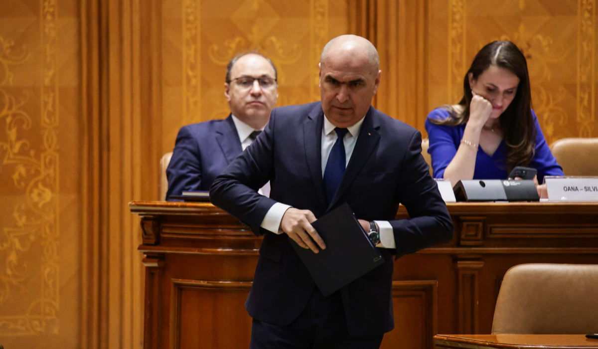 Ce le-a spus Ilie Bolojan parlamentarilor, înainte de votul pentru moțiunea de cenzură depusă de PSD și AUR: „Această moțiune este mincinoasă, cinică și artificială”
