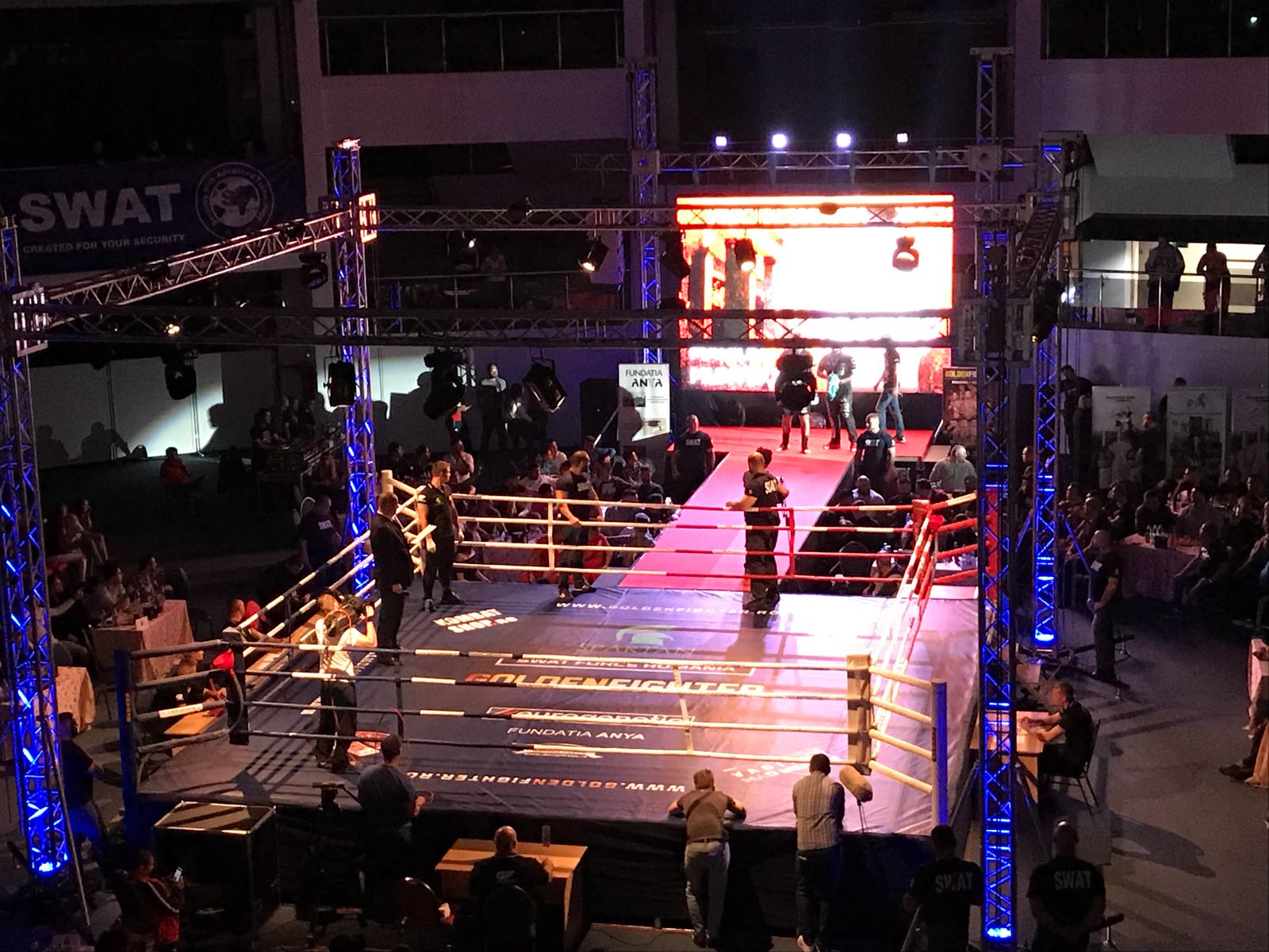 Meciuri spectaculoase la Golden Fighter Craiova. Centura intercontinentală WKU a fost câștigată de Adrian Mitu FOTO&VIDEO
