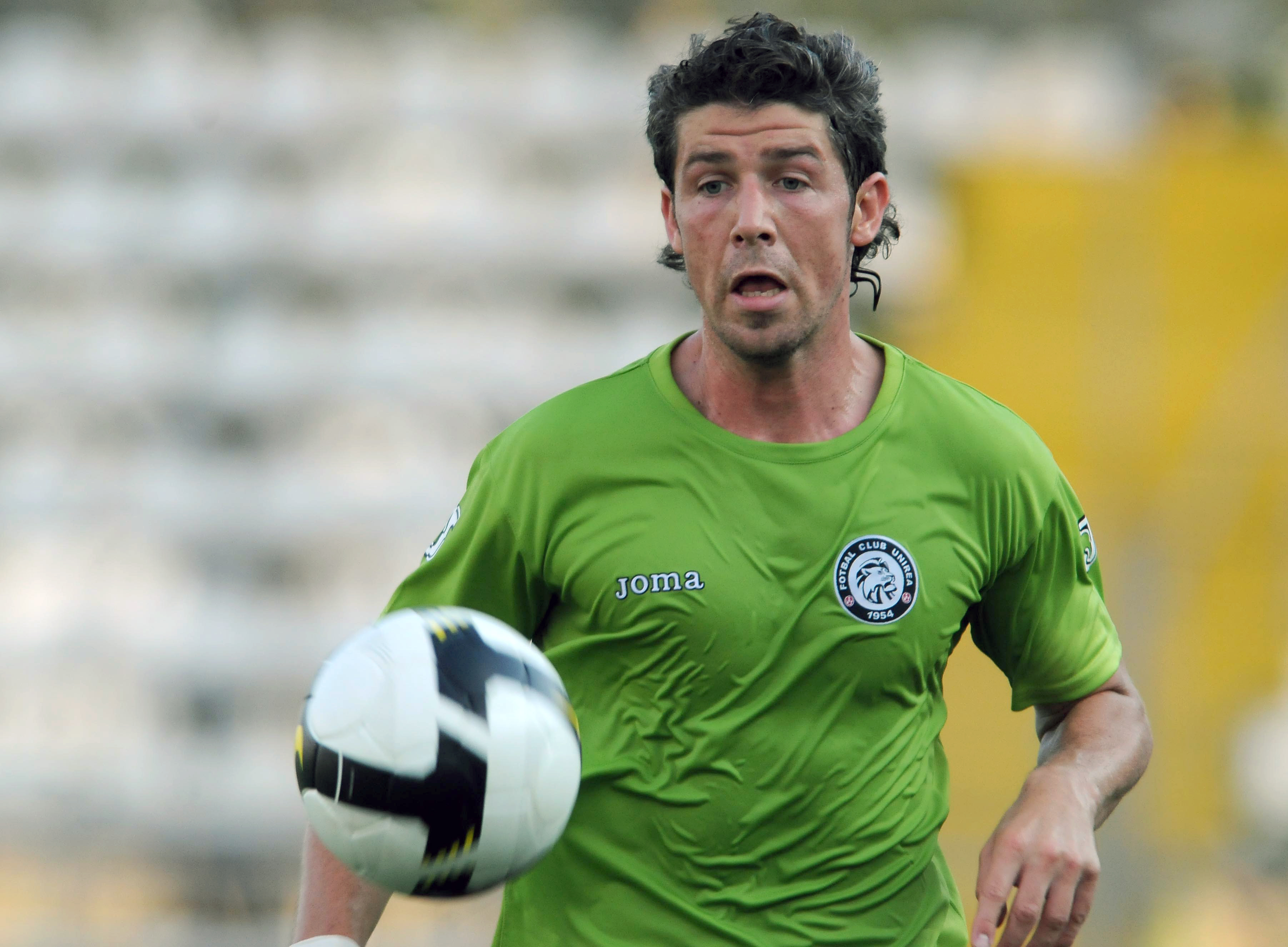 Mara a ales amanta. Fostul fotbalist vrea divorț la notar!