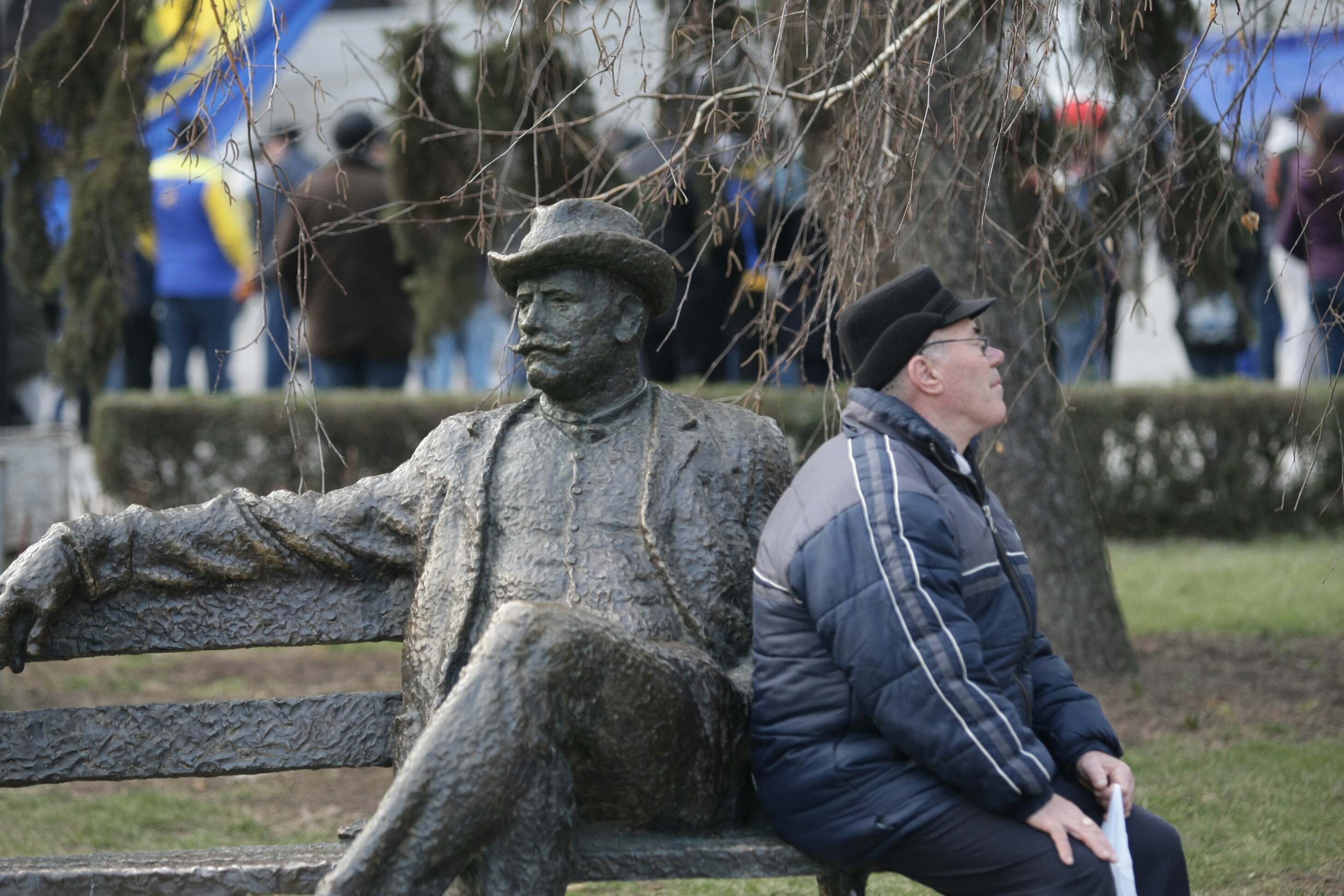 Miting al suporterilor Petrolului împotriva patronului / GALERIE FOTO