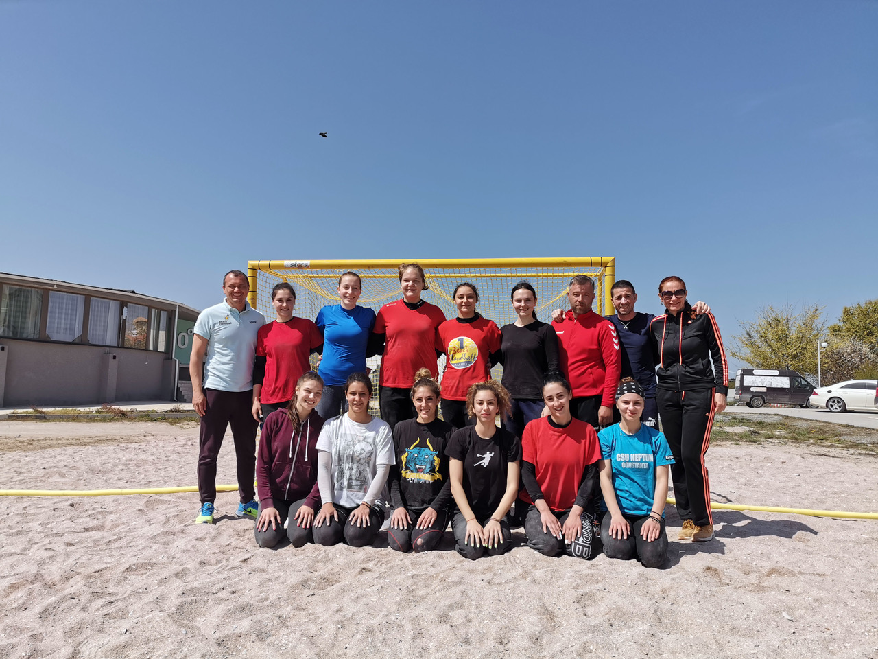 România ar putea organiza Campionatul Mondial de handbal pe plajă în 2022