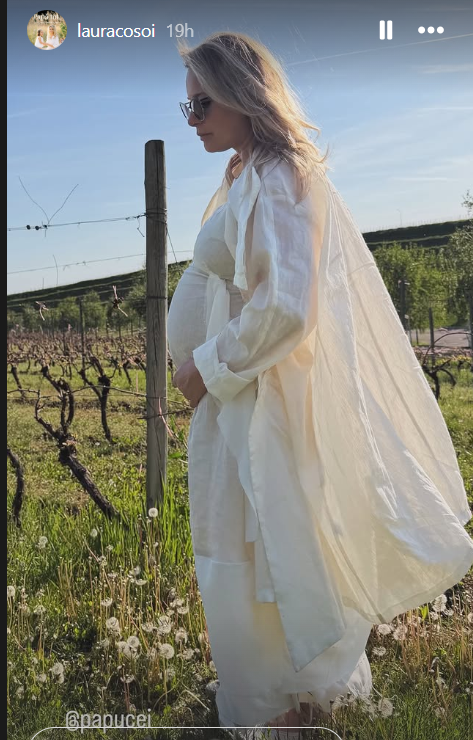 Laura Cosoi și-a aniversat soacra. Imagini emoționante cu părinții soțului ei. „Cei mai bogați bunici din Univers”