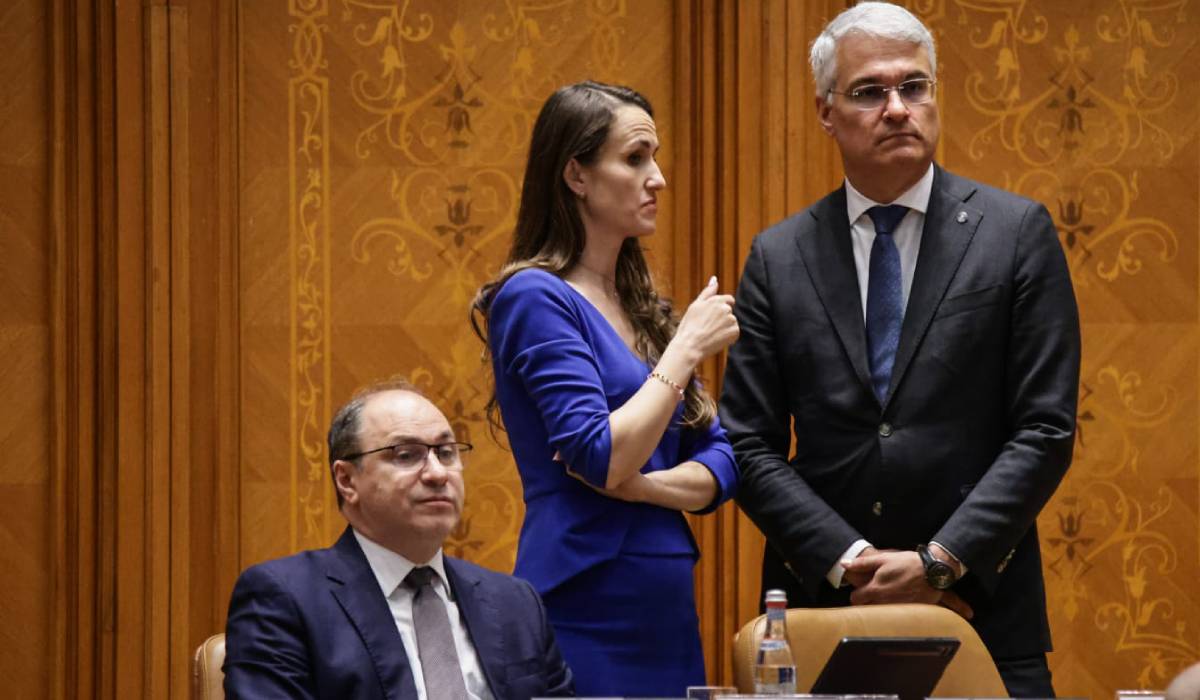 Live Text. Guvernul Bolojan a picat cu 281 de voturi. Prima reacție a președintelui. PNL trece în opoziție