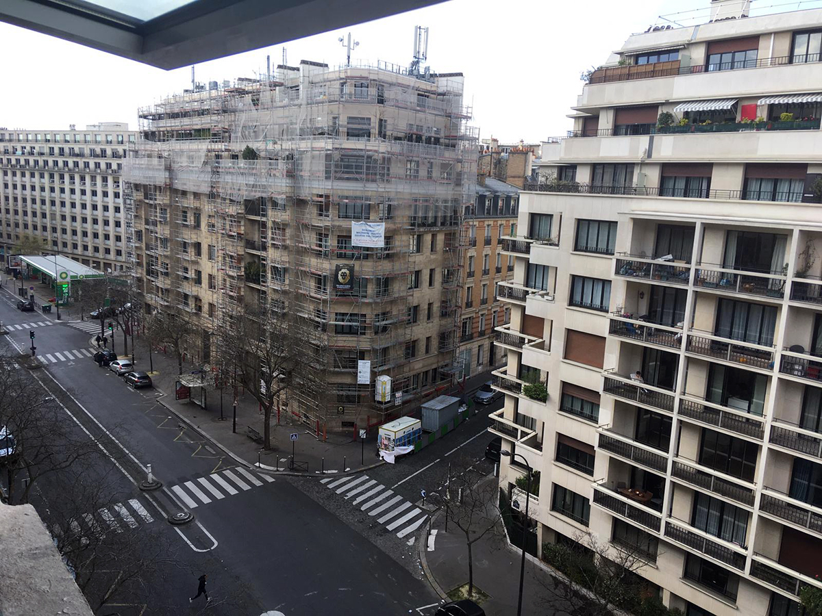 Experiența stranie trăită de un român stabilit de 30 de ani la Paris. ”Metropola e pustie și plutește în aer un sentiment de incertitudine”