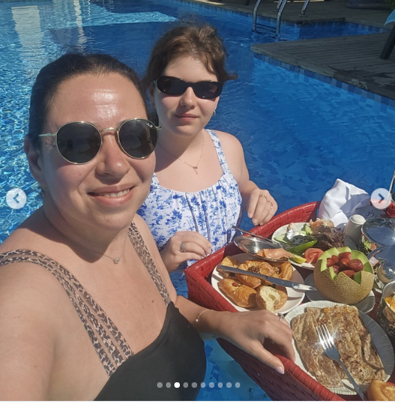 Cum a apărut Oana Roman pe plaja din Egipt, de ziua ei de naștere. Vedeta a împlinit 50 de ani. „Vedeți video! Vă mulțumesc”