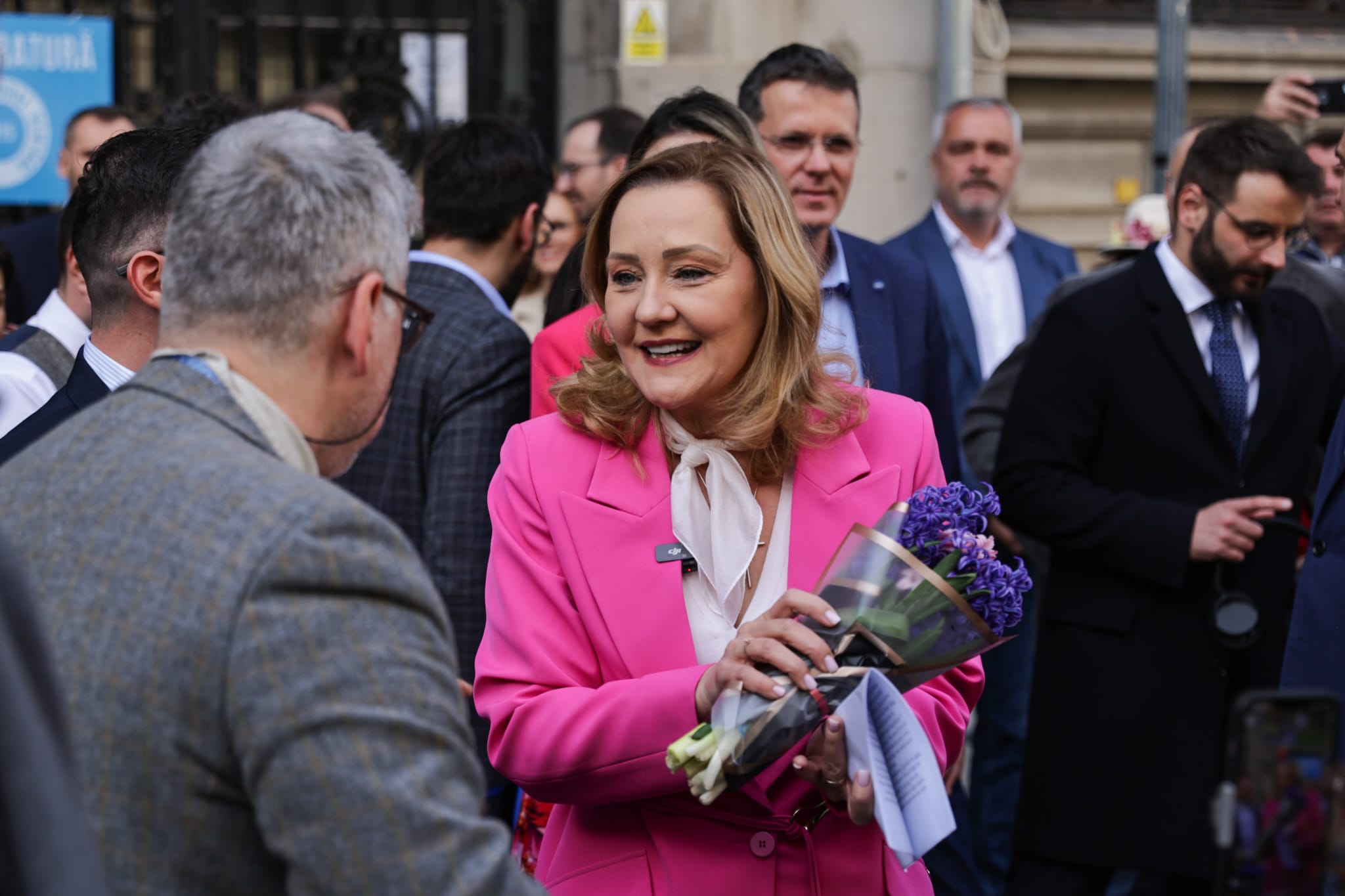Elena Lasconi și-a depus candidatura la alegerile prezidențiale 2025, în ciuda opoziției din USR: „Nu sunt perfectă, dar am curaj să fac dreptate”