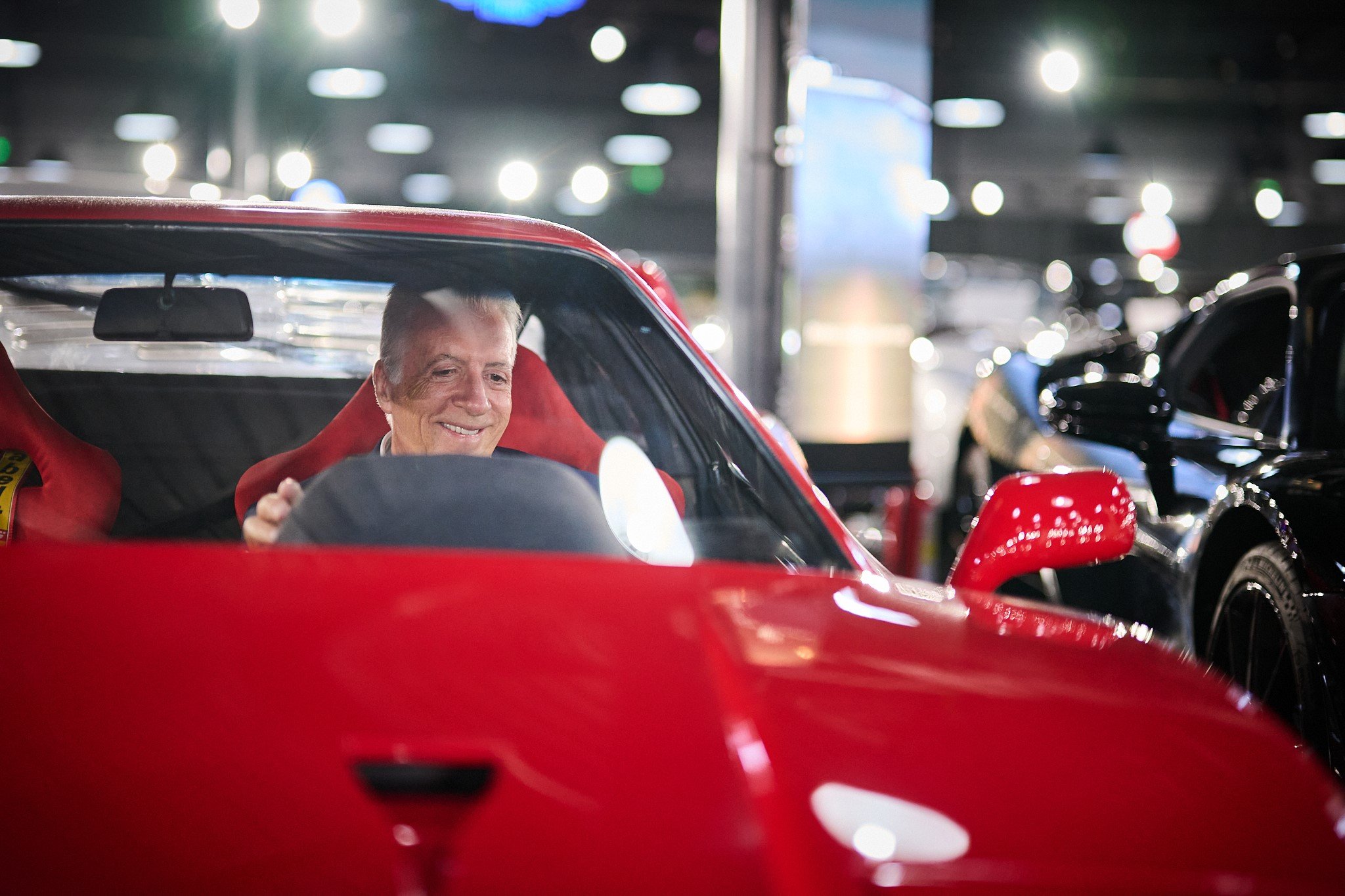 Cum a cunoscut-o Piero Ferrari pe soția româncă: „Am rezistat șase luni, după care ne-am întâlnit”. Sunt căsătoriți de un an