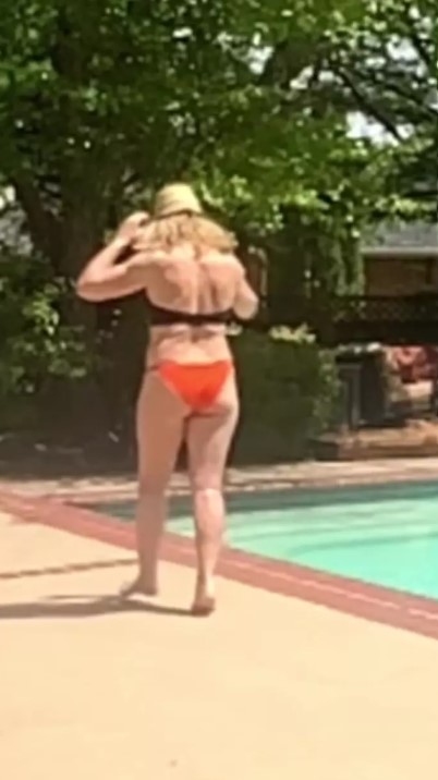 Imagini rare cu Nadia Comăneci în costum de baie. Cum arată Zeița de la Montreal la 63 de ani