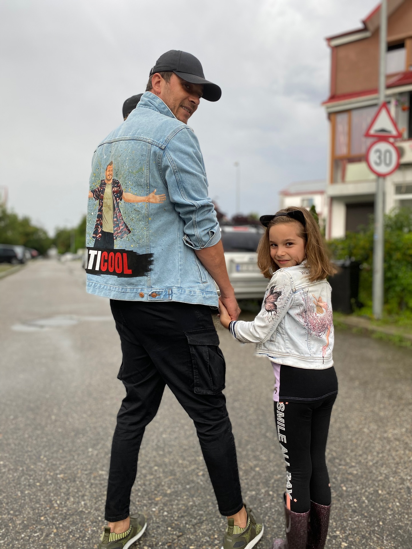 Imagini rare cu fiica lui Dan Cruceru. Sophia a împlinit 14 ani, iar tatăl ei a transmis un mesaj emoționant. „E cea mai grea perioadă. Rămânem aproape”
