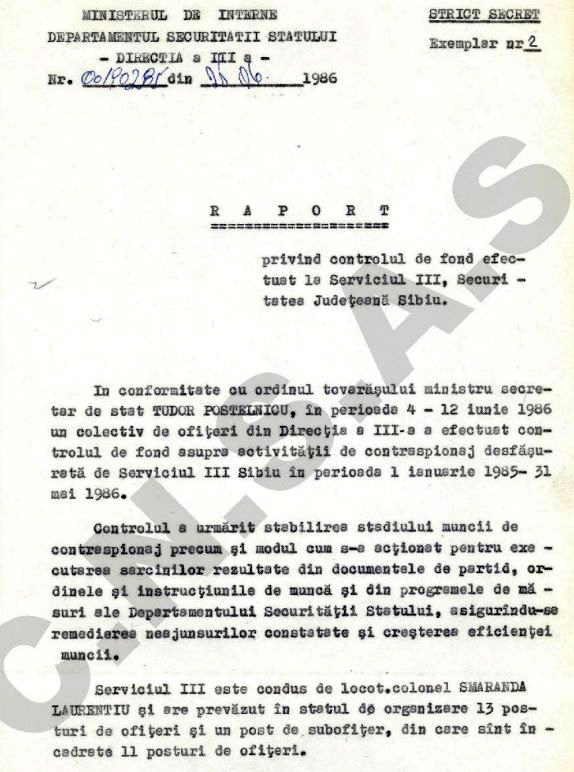 Laurențiu Smaranda, fost angajat al Universității din Sibiu, declarat „ofițer al Securității”. A condus operațiunea „Universaliștii”, în care a filat timp de 15 ani un inginer suspectat de spionaj
