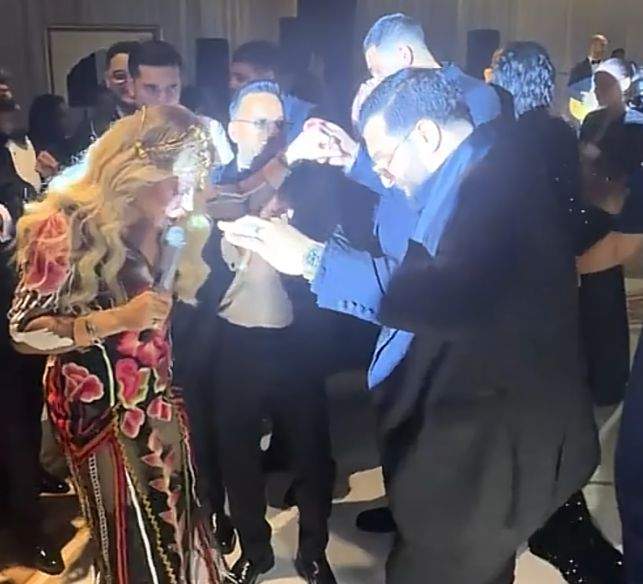Cum au apărut Loredana Groza și Tzancă Uraganu la un eveniment.