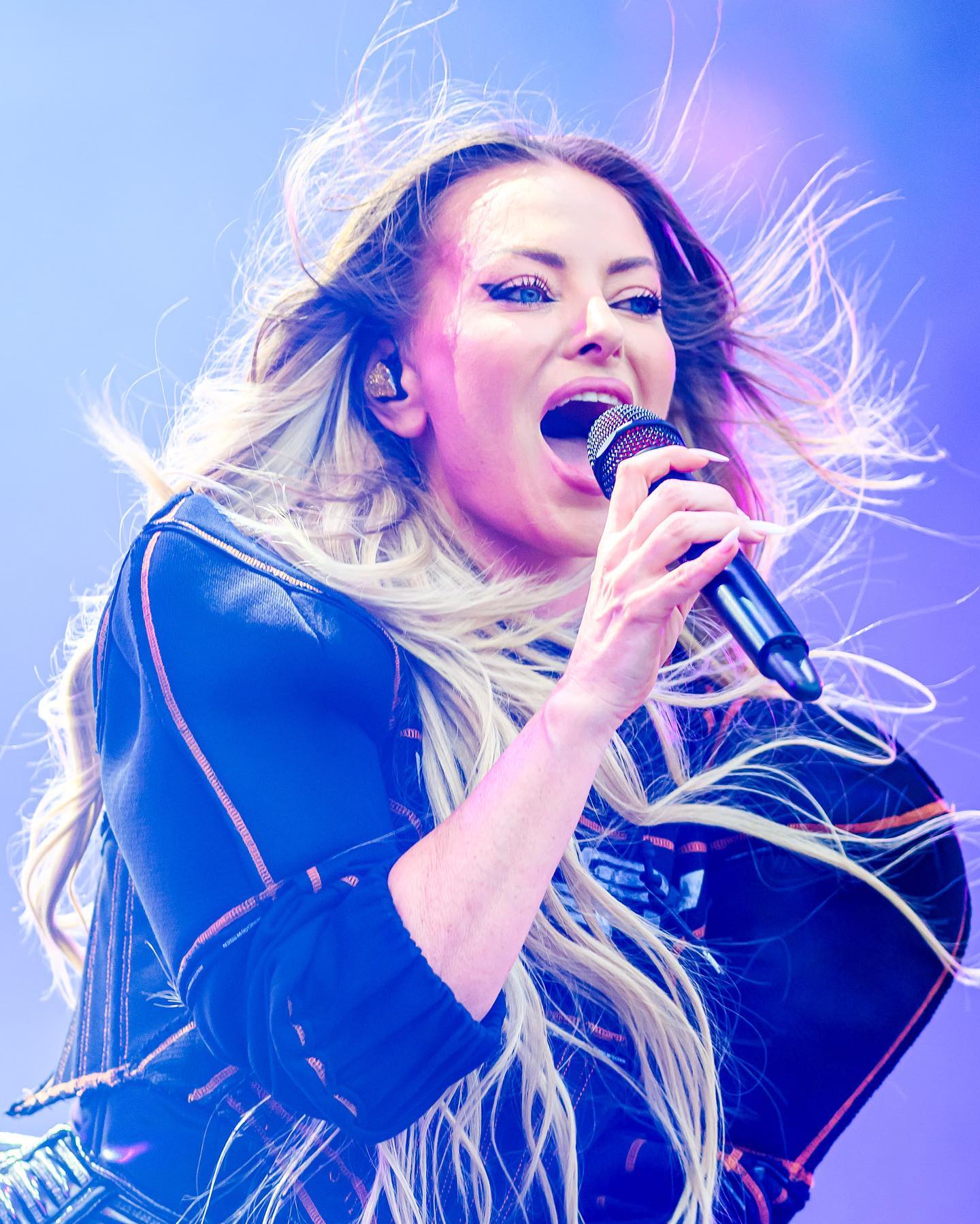Delia, la un pas de leșin în timpul concertului ei de la Untold 2023: „Vă arăt o poză cum mi s-au umflat venele pe cap”. Artista a explicat totul
