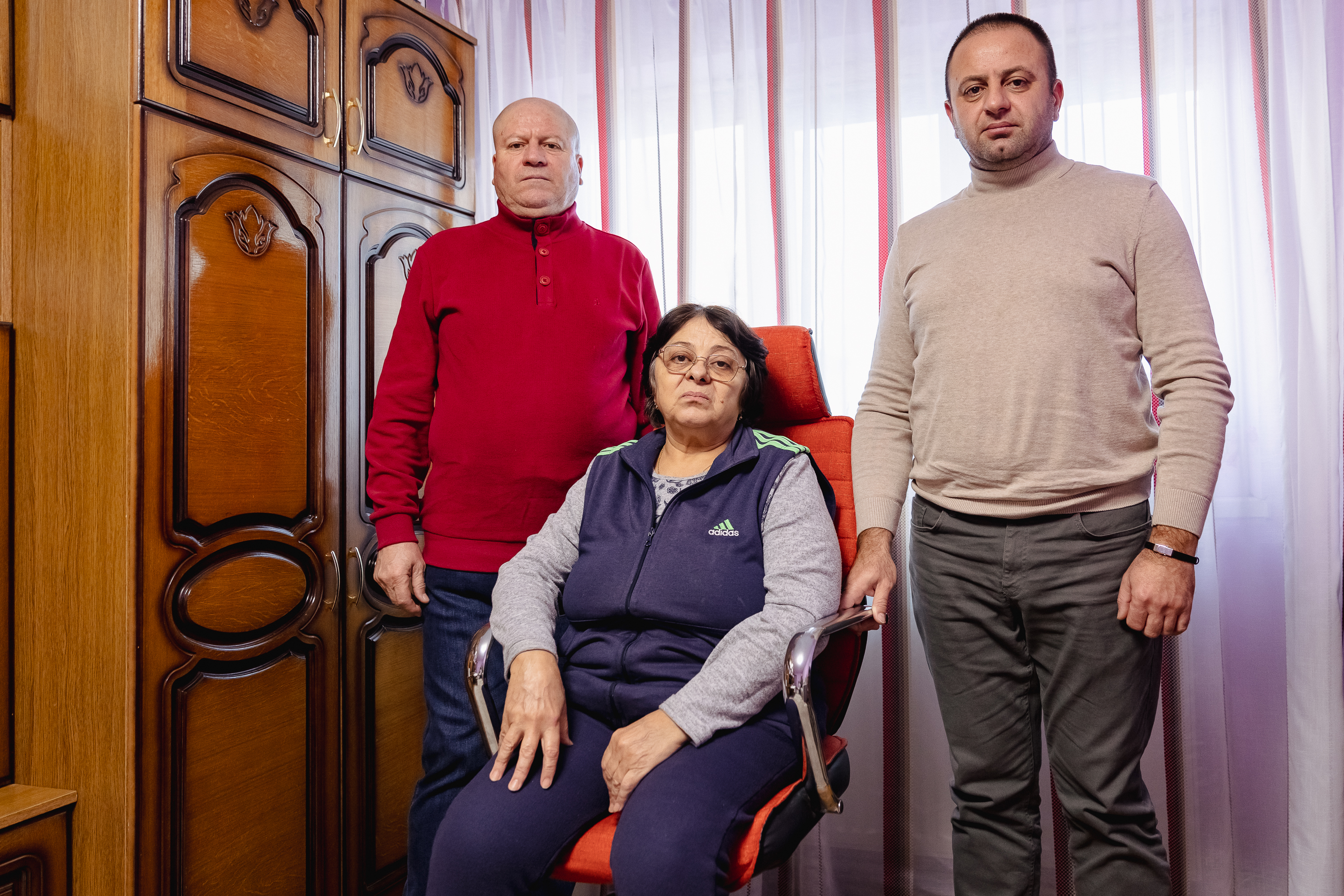 După apariția unui articol în Libertatea, foști clienți ai avocaților de la JGV&amp;Asociații s-au trezit cu 20.000 de euro în conturi: „Miracol de Crăciun!”