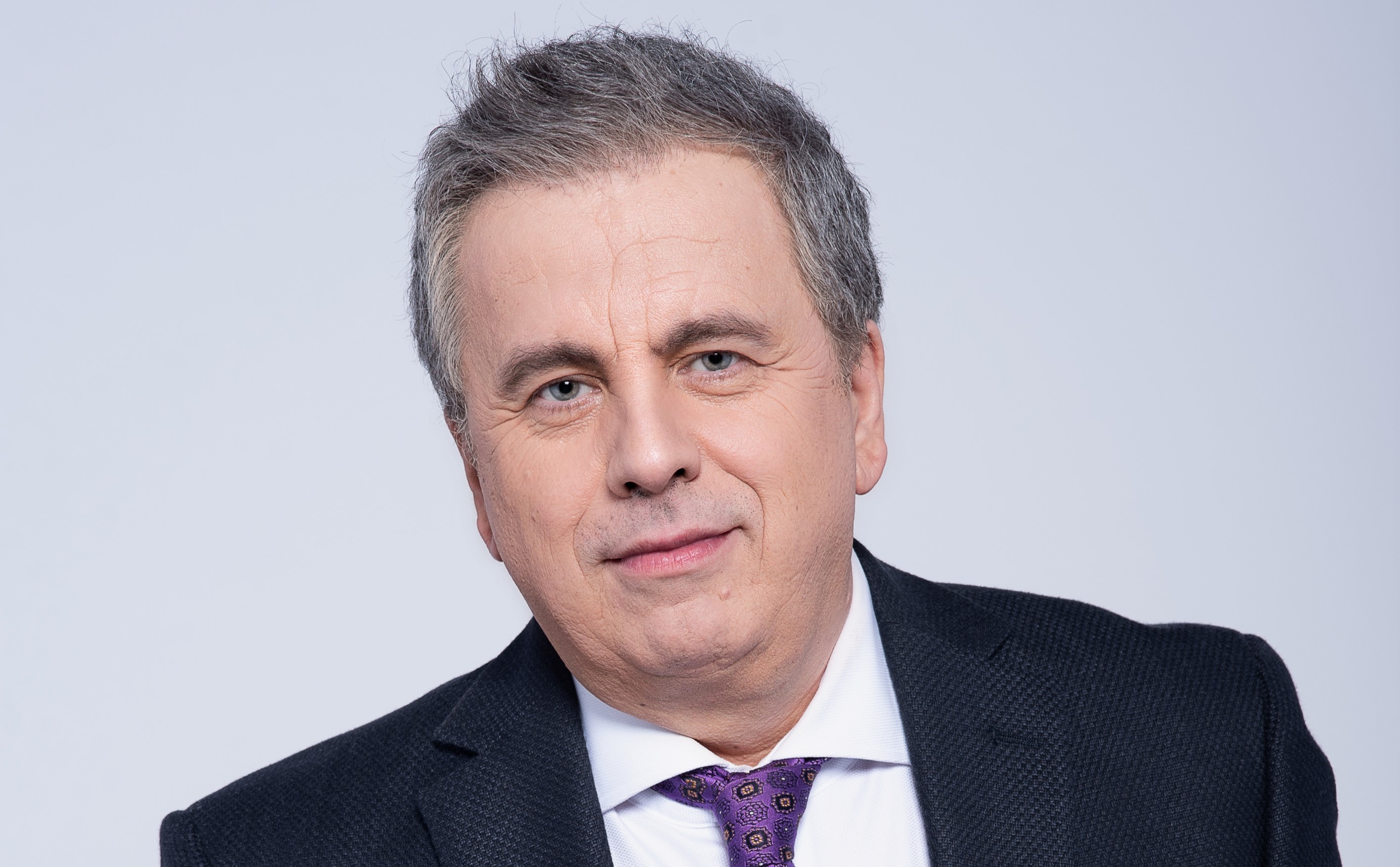 „Az unalom műsoron kívül marad” – Világbajnok bűvész is beül a Friderikusz Talkshow stúdiójába