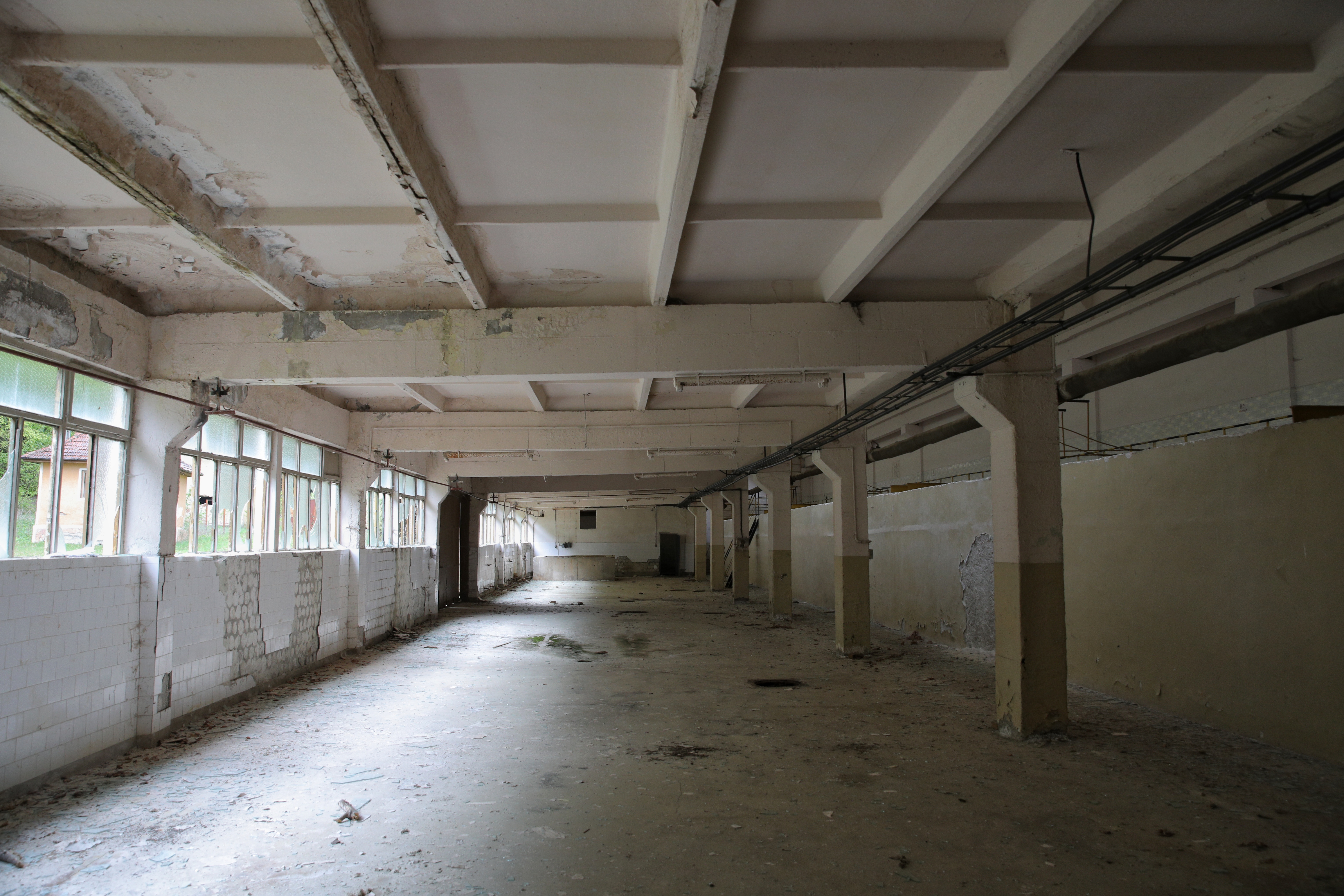 “Aici a fost mereu 1 mai doar cu numele, dar măcar eram liberi”. În Colonia 1 Mai, urmașii minerilor au sărbătorit din curți și de la geamuri