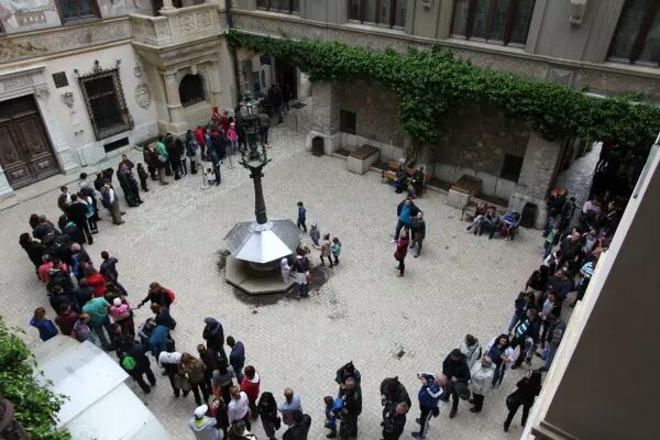 Sute de mii de români au participat la Noaptea Muzeelor în țară | GALERIE FOTO