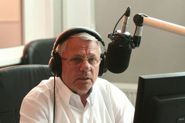 Fostul selecționer Mircea Rădulescu și Daniel Chiriță, campion cu Rapid și cu Șahtior, antrenorul naționalei Artiștilor, comentează Mondialul la interviurile Libertatea Live. ”Mi-au plăcut Mexic și Croația, pentru că atacă mereu”