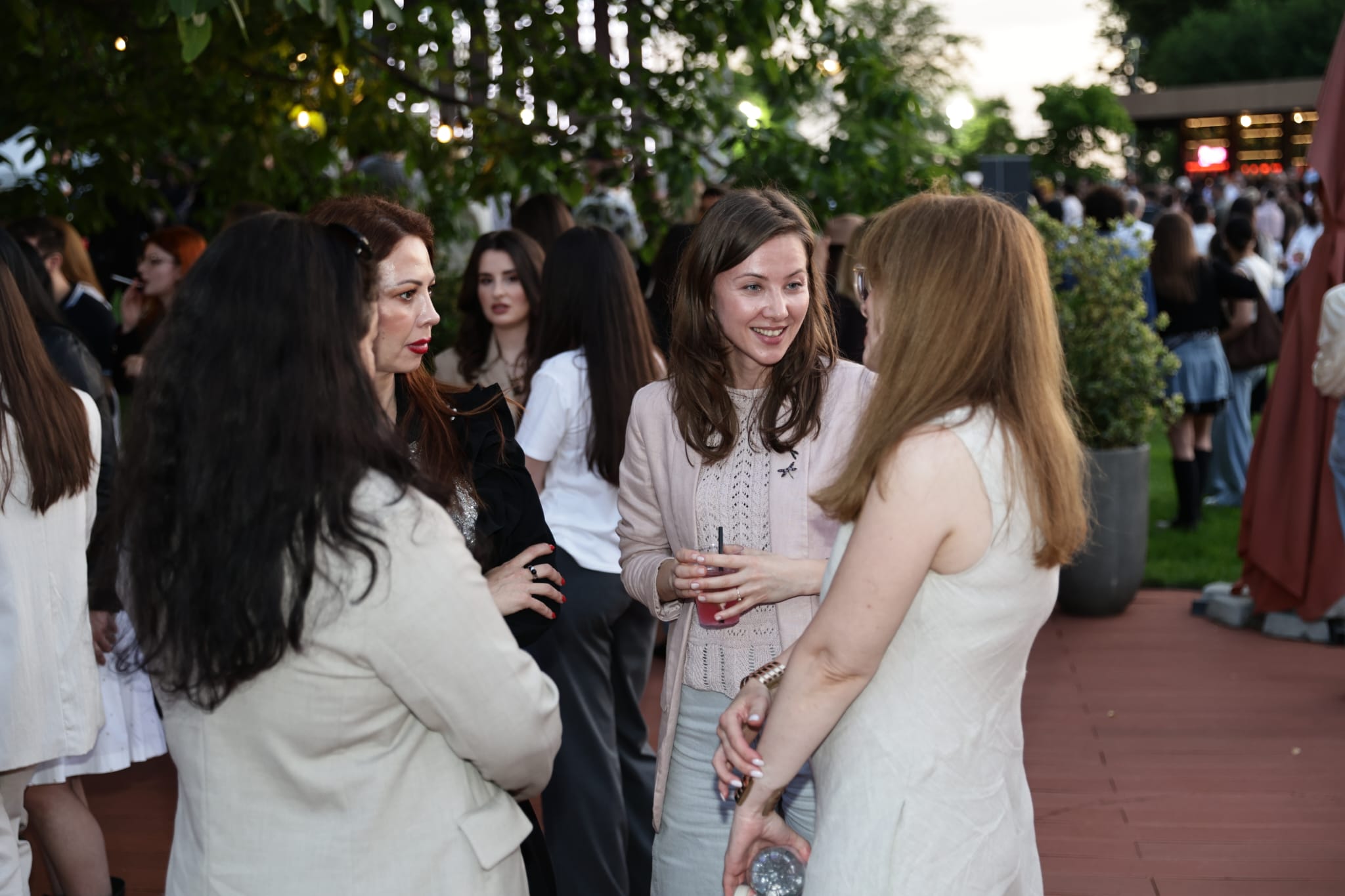 Gala ELLE New Media Awards: Cine sunt marii câștigători și cum s-a celebrat autenticitatea în era digitală