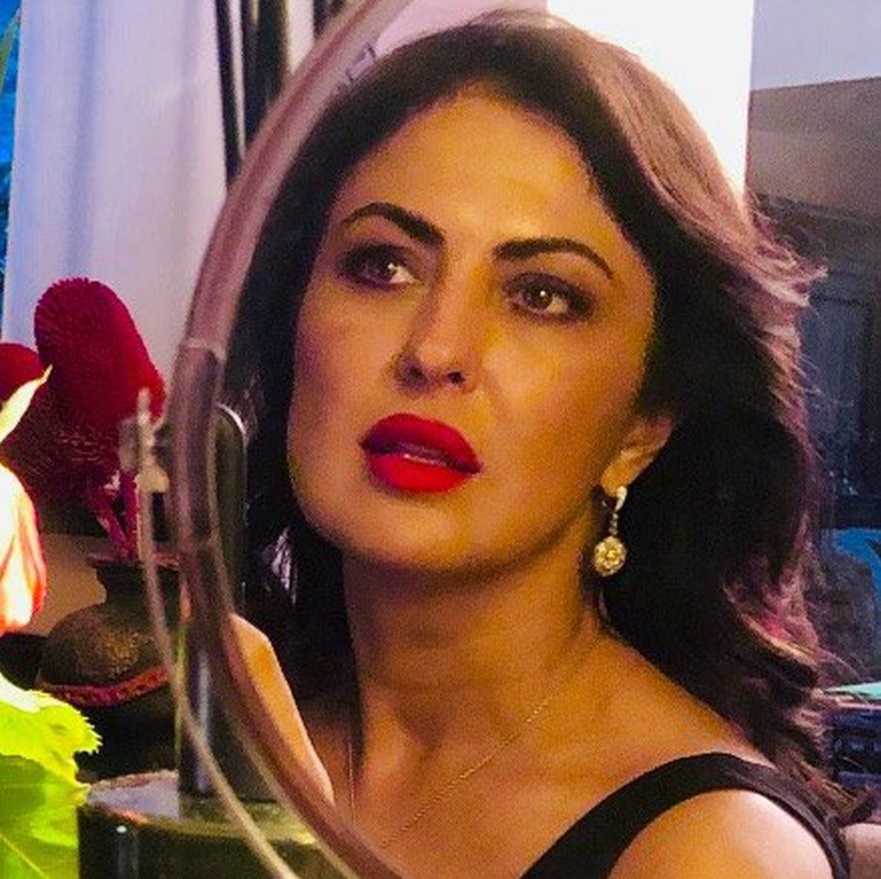 Mama lui Toto Dumitrescu, fotomodel de succes în anii ’90. Cum arată Letiția Badea, care a fost supranumită „Monica Bellucci de România”