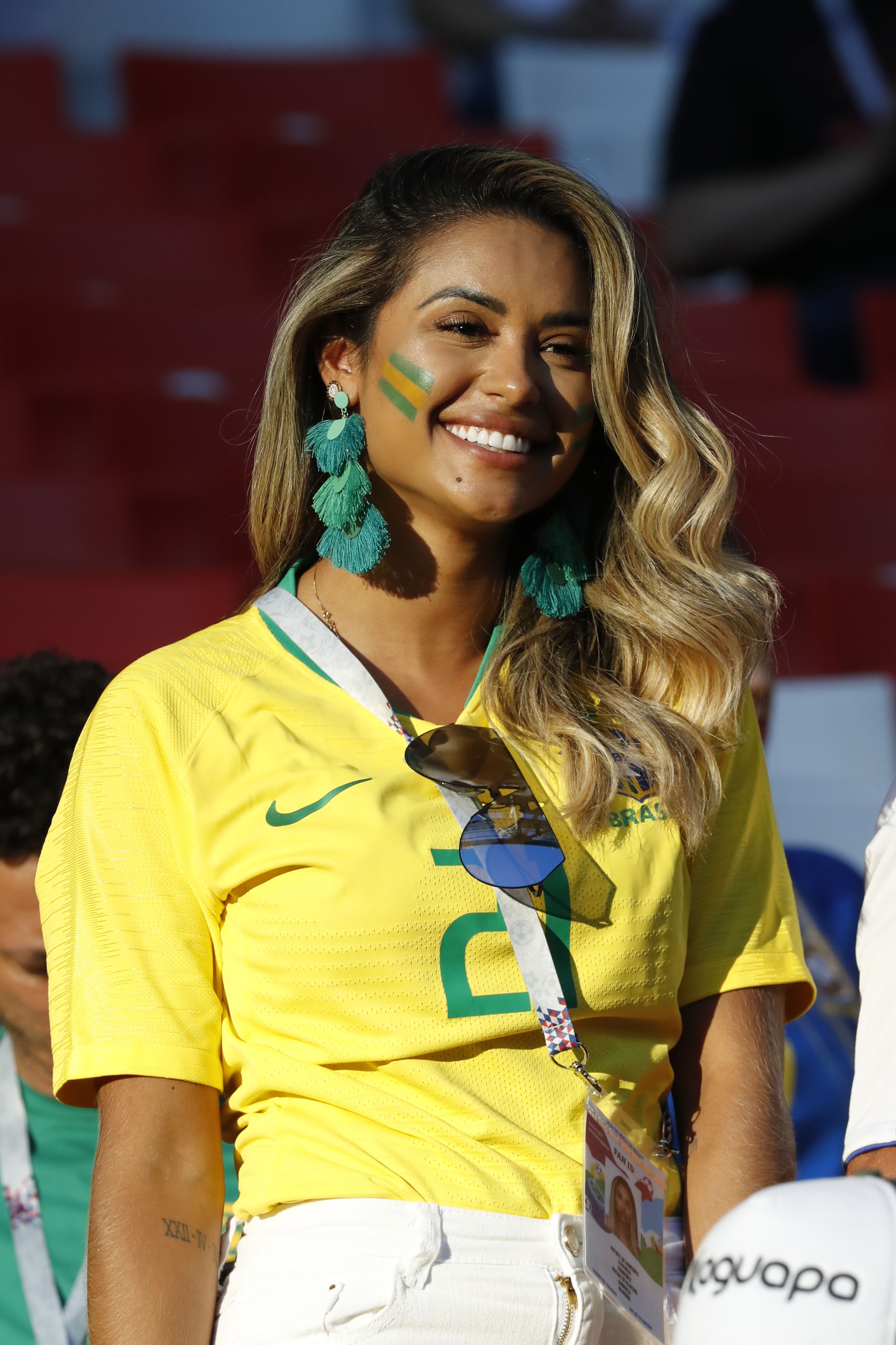 Fotbaliștii din naționala Braziliei sunt susținuți de iubite, soții și fotomodele celebre la Cupa Mondială de fotbal 2018 / GALERIE FOTO