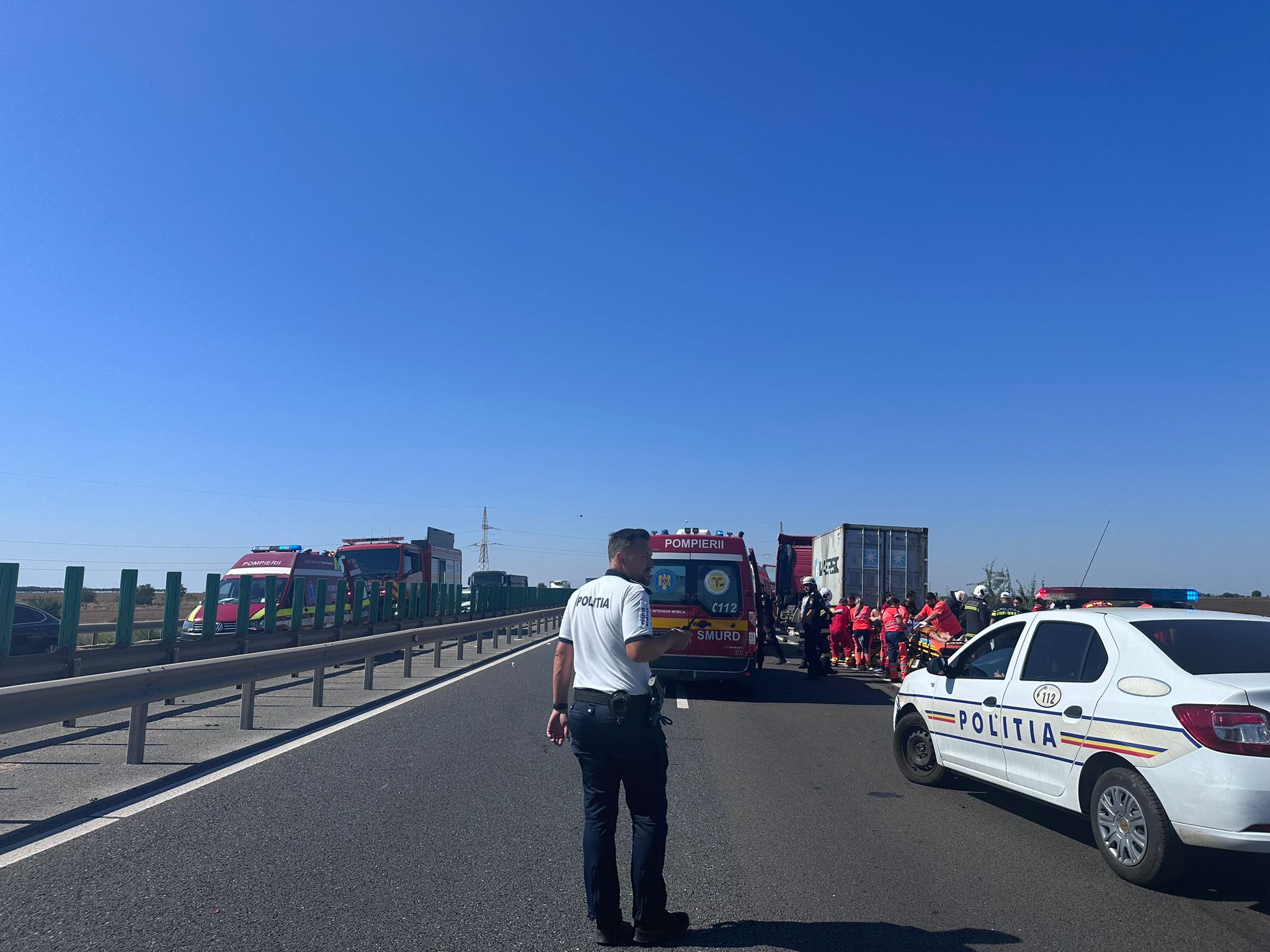 Accident grav pe A4 Ovidiu-Agigea. Mai multe persoane au fost rănite, una este în stare gravă. A fost activat Planul Roșu