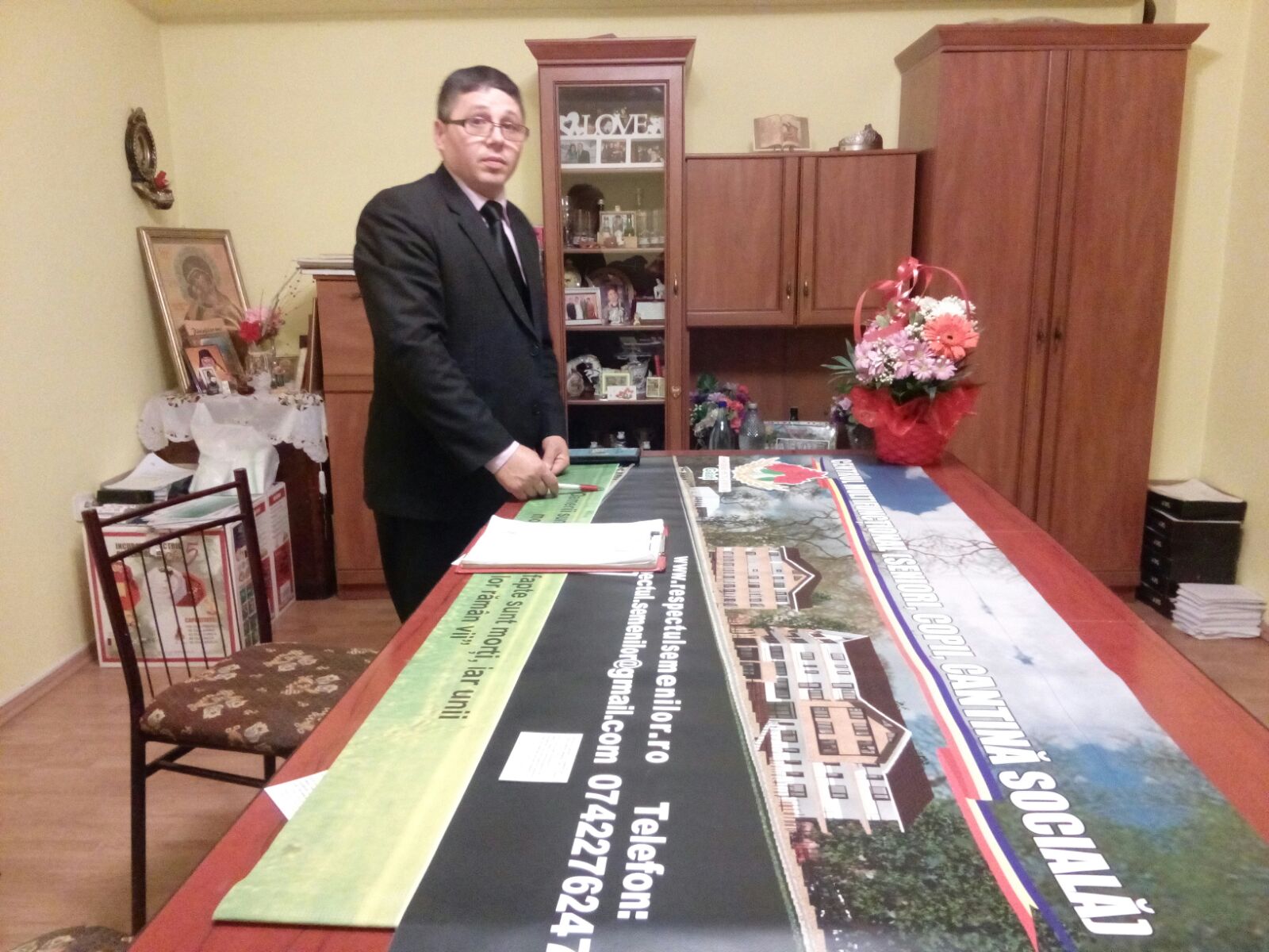 REPORTAJ/ A dormit pe străzi, a cerşit prin trenuri și visa să ajungă dascăl de biserică. ”Eu știu ce înseamnă singurătatea și lipsa de iubire...”