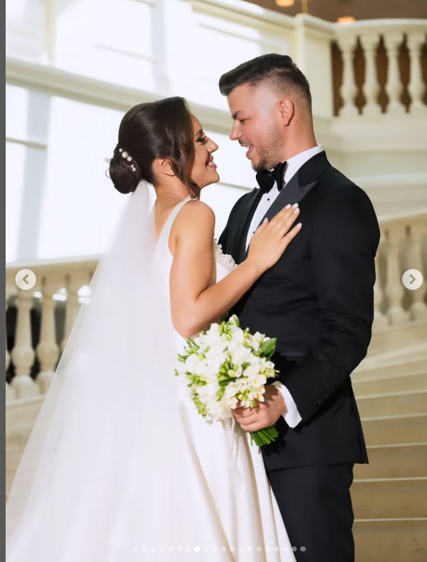 Valentin Luca și Roxana s-au căsătorit religios. Imagini de la nunta fostului finalist „Românii au talent”. „A fost cea mai frumoasă zi din viața noastră”