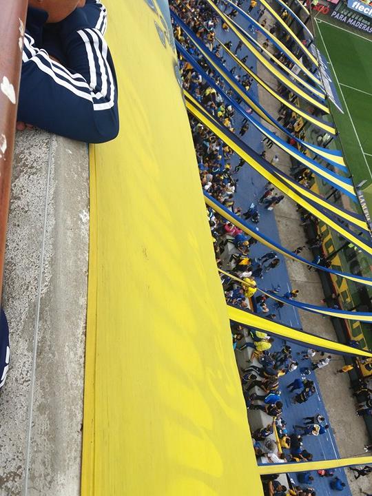 Nebunii de la nivelul al treilea al peluzei de pe celebrul "La Bombonera" au făcut tribuna să se miște ca la un seism. Cutremurul produs de "barras bravas"