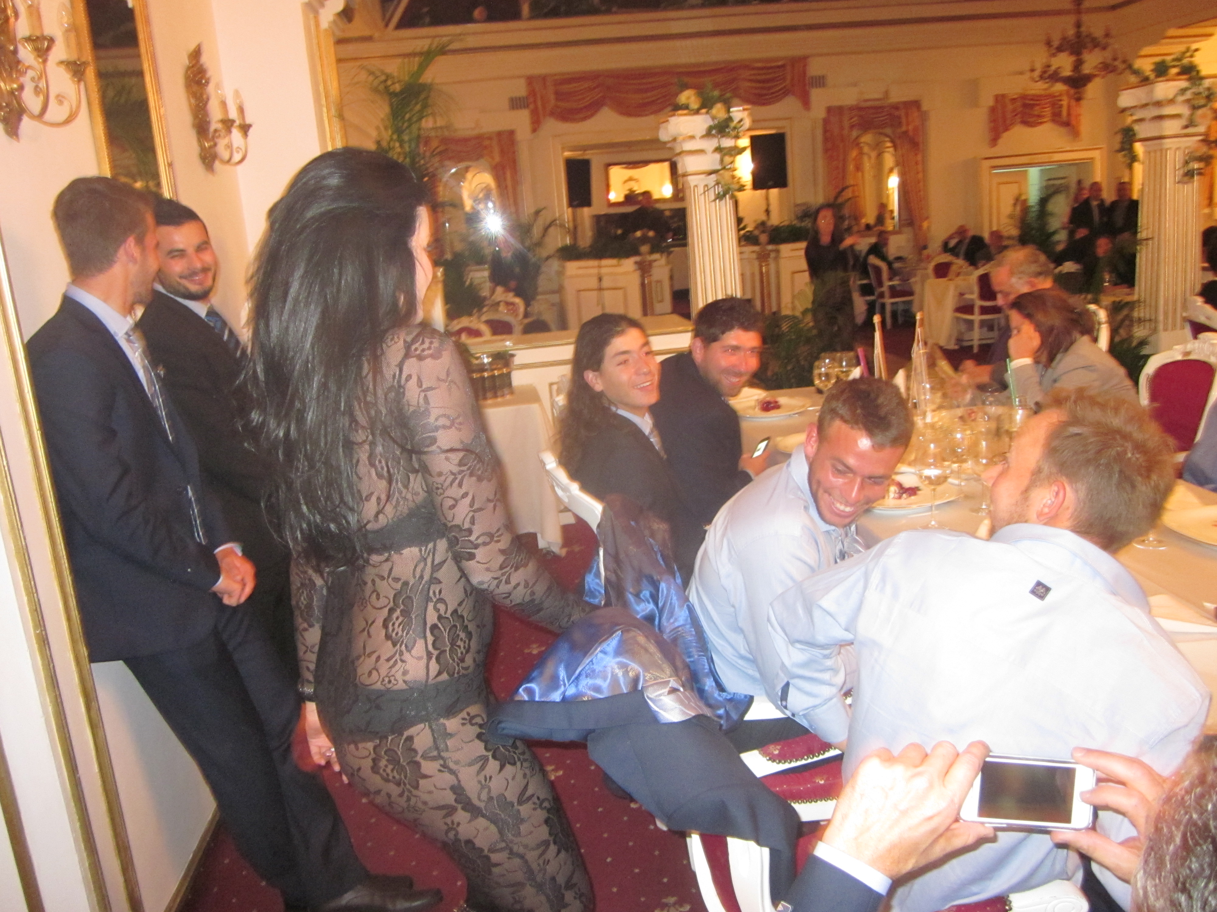 Israelienii au fost prinși în mreje de către frumoasele României! FOTO
