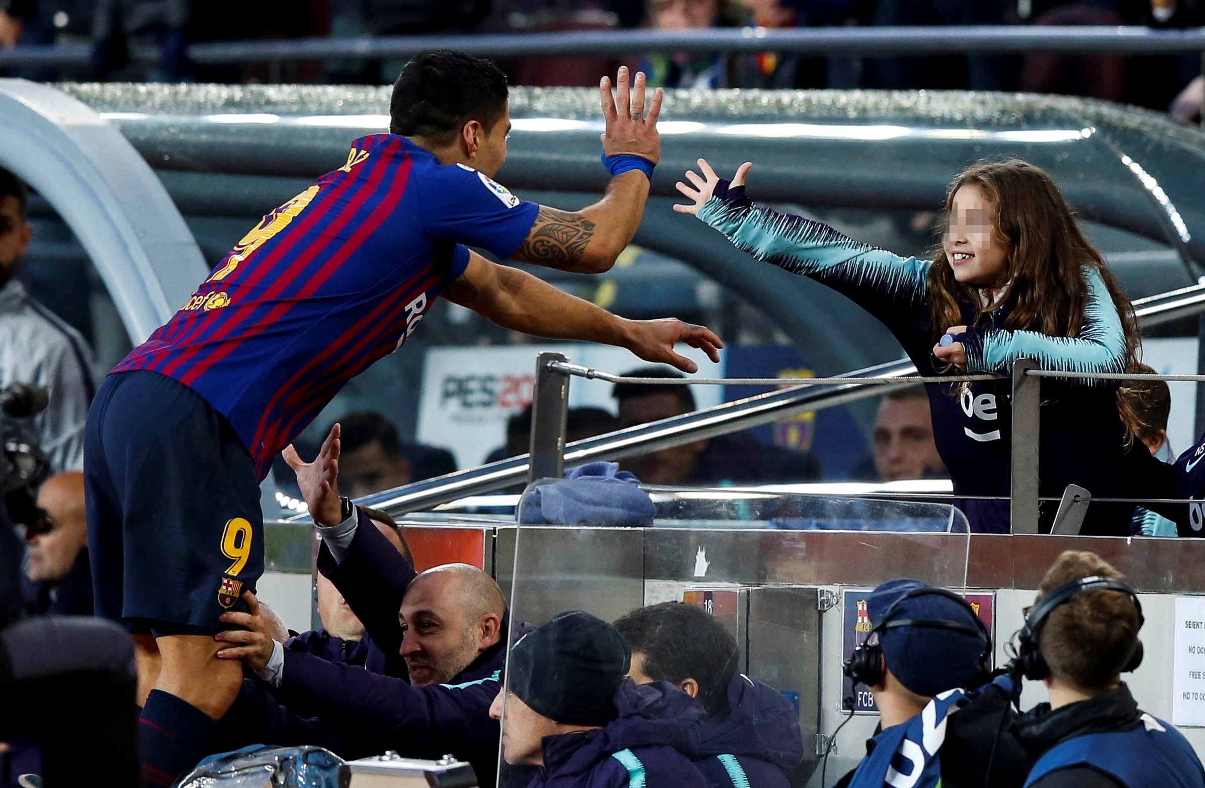 FOTO / Barcelona s-a distrat cu Real. Antonio Conte, refuzat la Madrid! Santiago Solari, interimar!