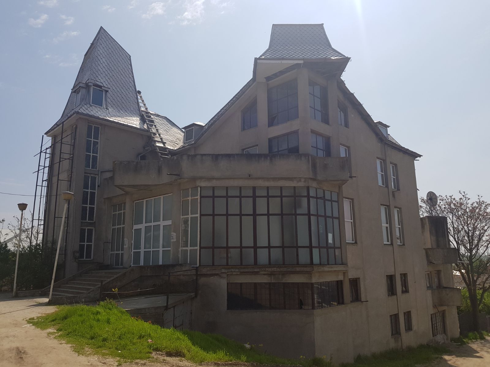 REPORTAJ/ Ionela Prodan, “Lelia ale Tache Prodan”, jelită de oamenii din Dăbuleni, localitatea sa natală (FOTO&VIDEO)