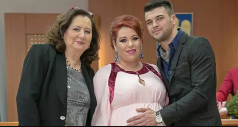 Elena Merișoreanu l-a pus la punct pe Marius Elisei, după ce a lipsit de la înmormântarea Mioarei Roman: „Să-i fie rușine”. L-a criticat și pe Petre Roman