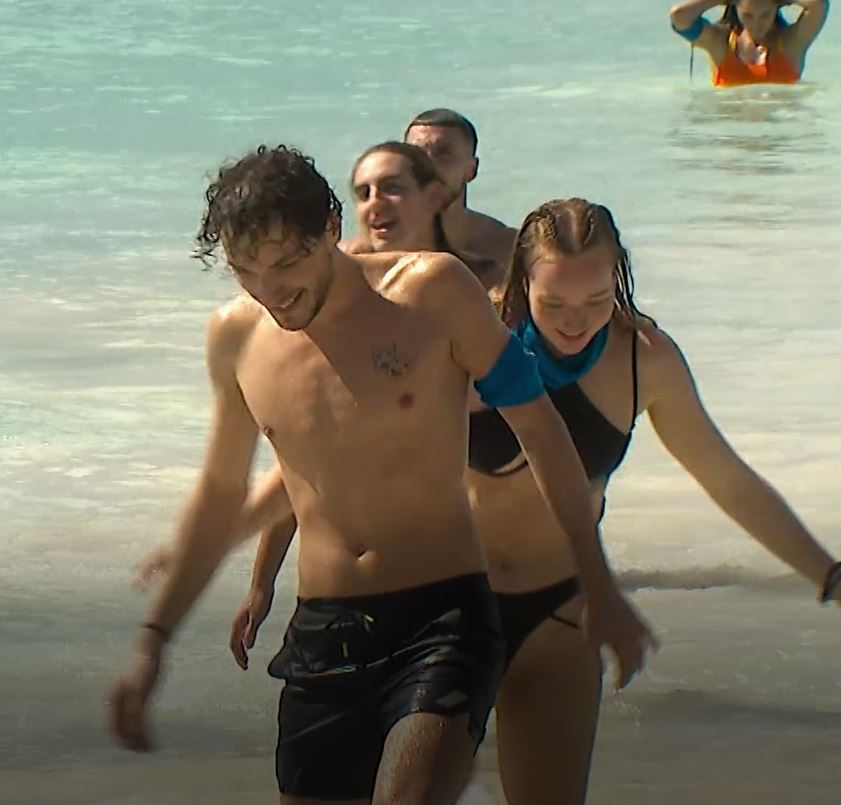 Doi concurenți de la „Survivor România”, nevoiți să își părăsească echipele. „Jorge și Răzvan, ați ieșit în afara triburilor”
