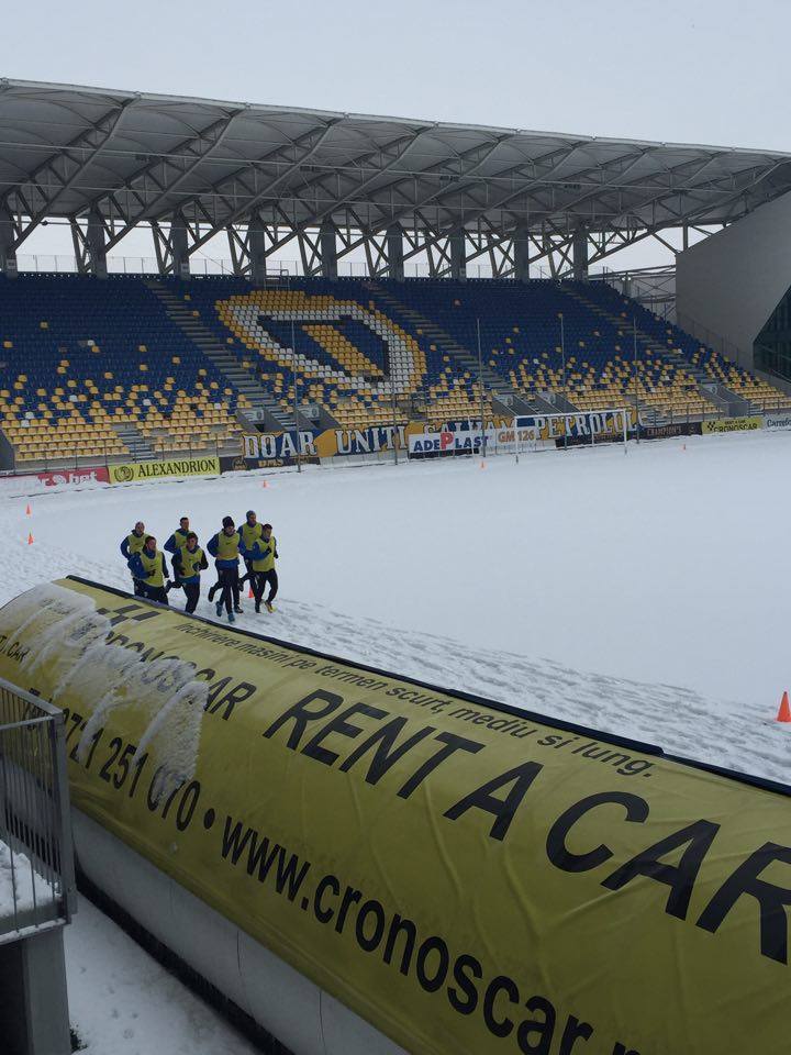 Ultimii în clasament, ”lupii” s-au adunat printre nămeți, cu un nou antrenor. ^Schumacher, contre cu fanii. Cine mai vine, cine pleacă / FOTO