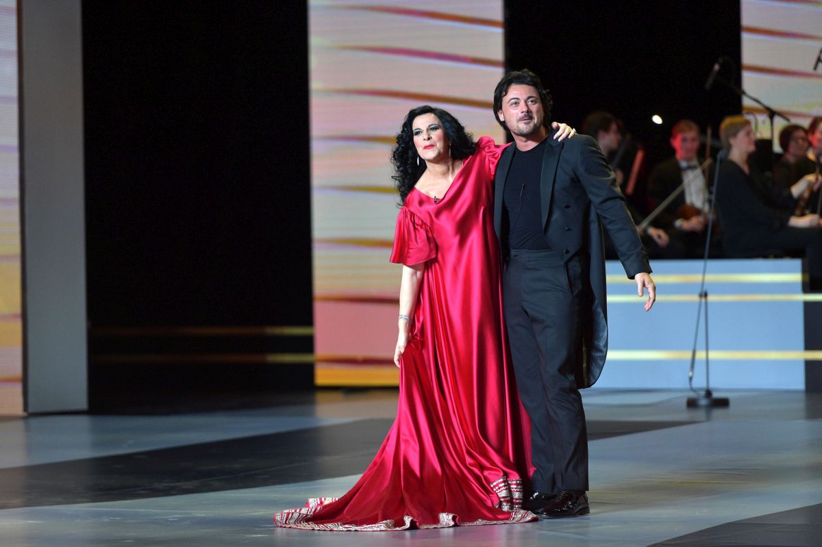 Angela Gheorghiu a făcut senzație la Teatrul Balșoi din Moscova. Soprana a primit un premiu uriaș