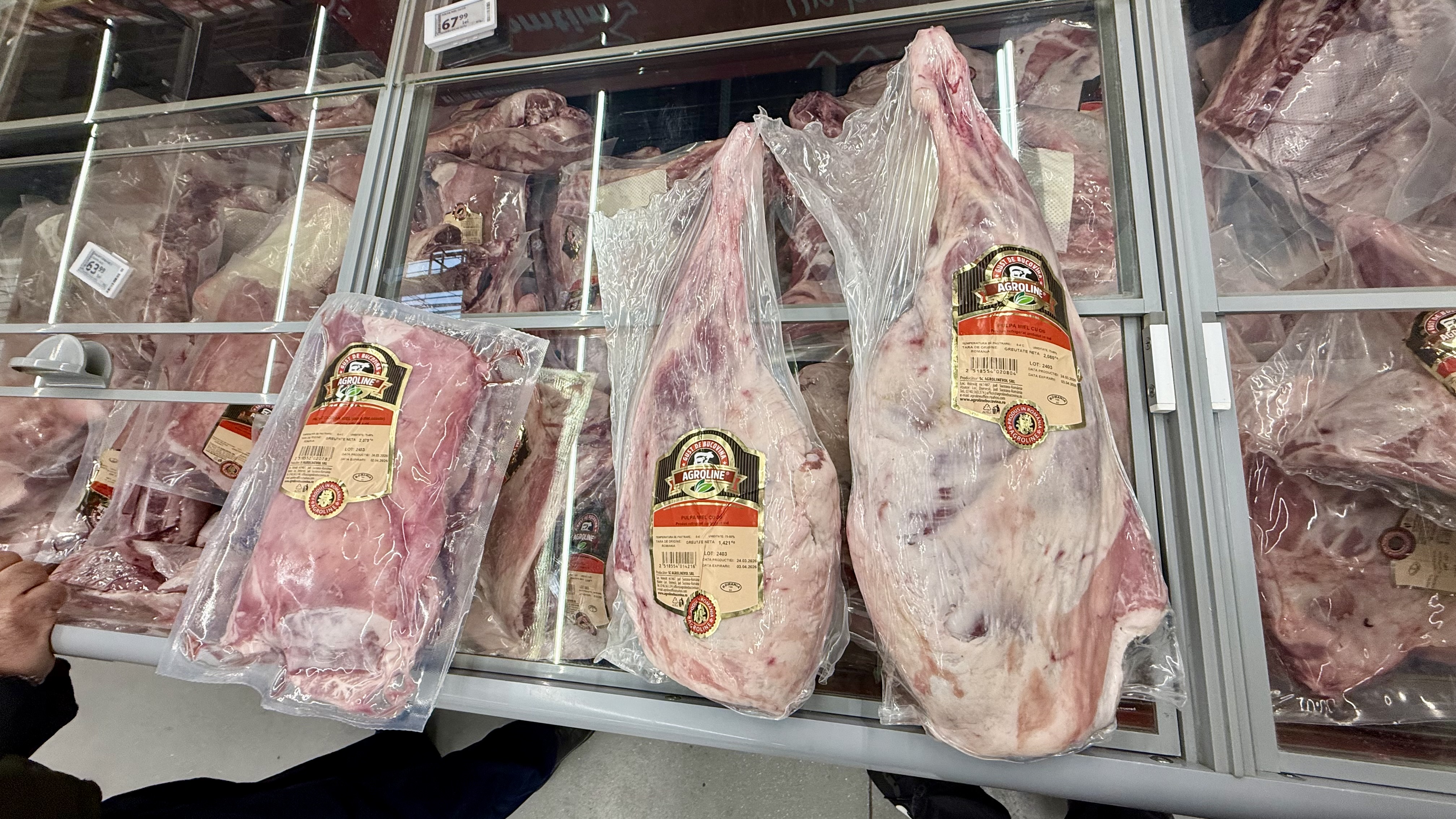 Cât costă kilogramul de carne de miel în supermarket? Mult mai scump decât în piață!